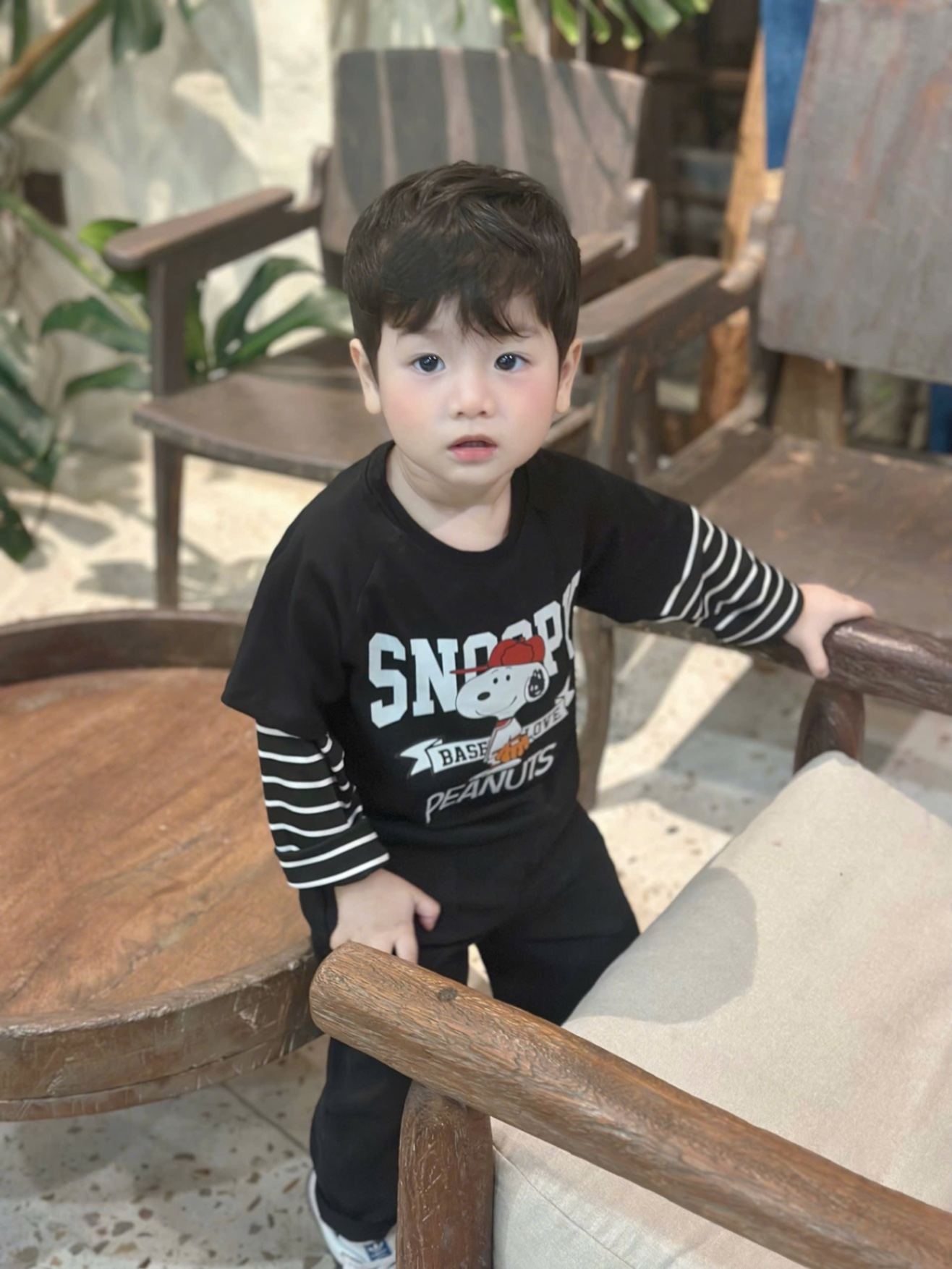 AB844 - SET 2 ÁO BÉ TRAI SNOOPY TAY KẺ đen trắng
