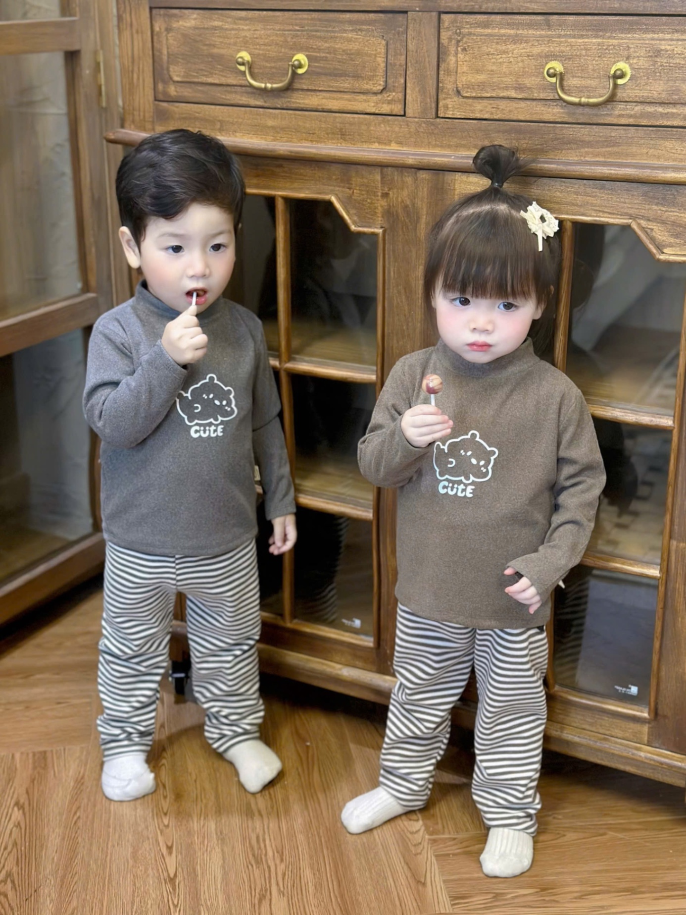 T056 - SET 2 BỘ ZIP LÔNG BÉ CHÓ CUTE BÉ TRAI GÁI