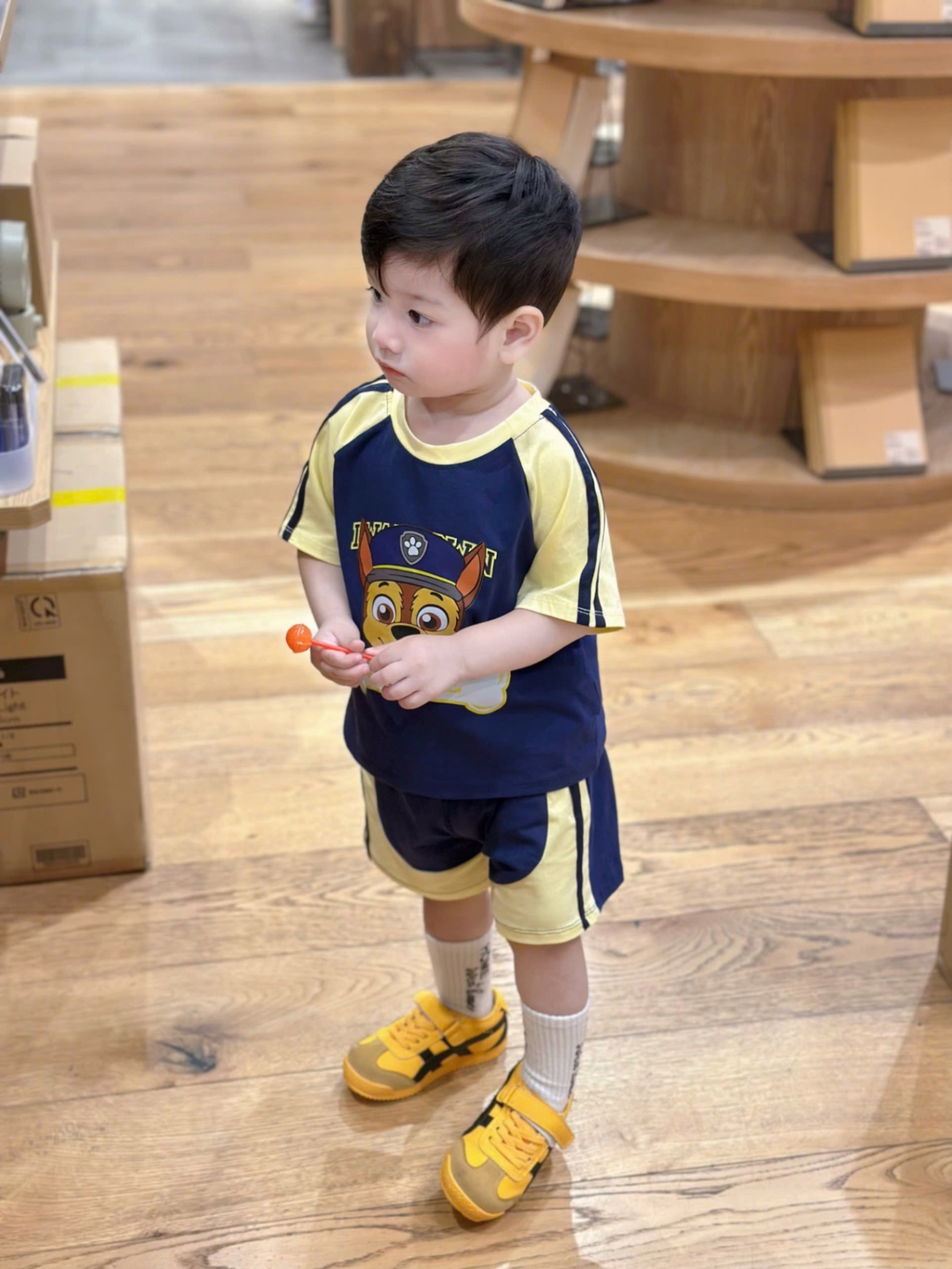T061 - SET 2 BỘ ĐÙI BÉ TRAI PAW PATROL đen vàng