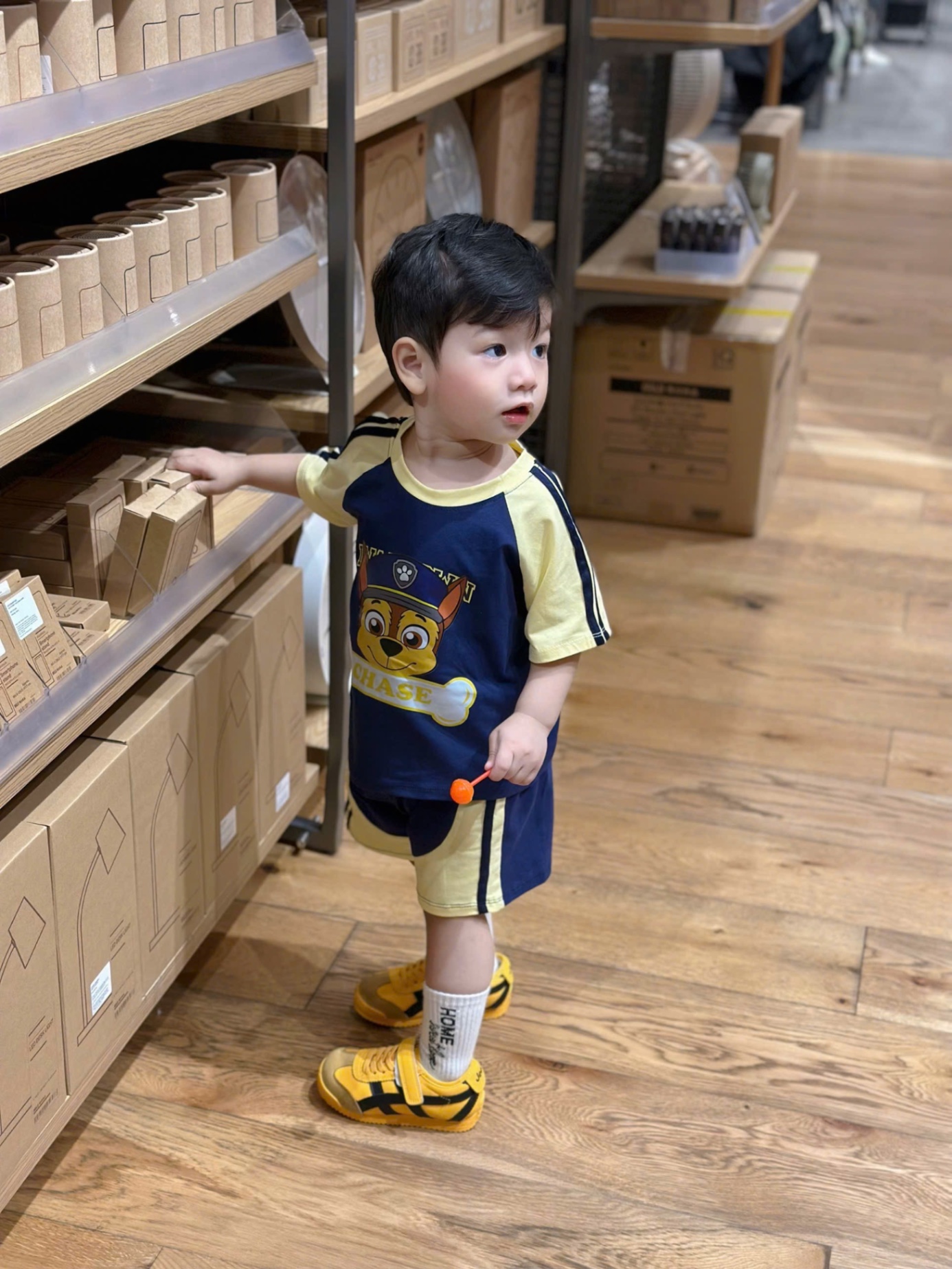 T061 - SET 2 BỘ ĐÙI BÉ TRAI PAW PATROL đen vàng