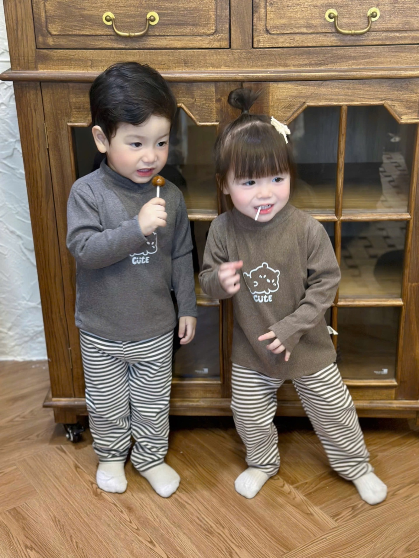 T056 - SET 2 BỘ ZIP LÔNG BÉ CHÓ CUTE BÉ TRAI GÁI