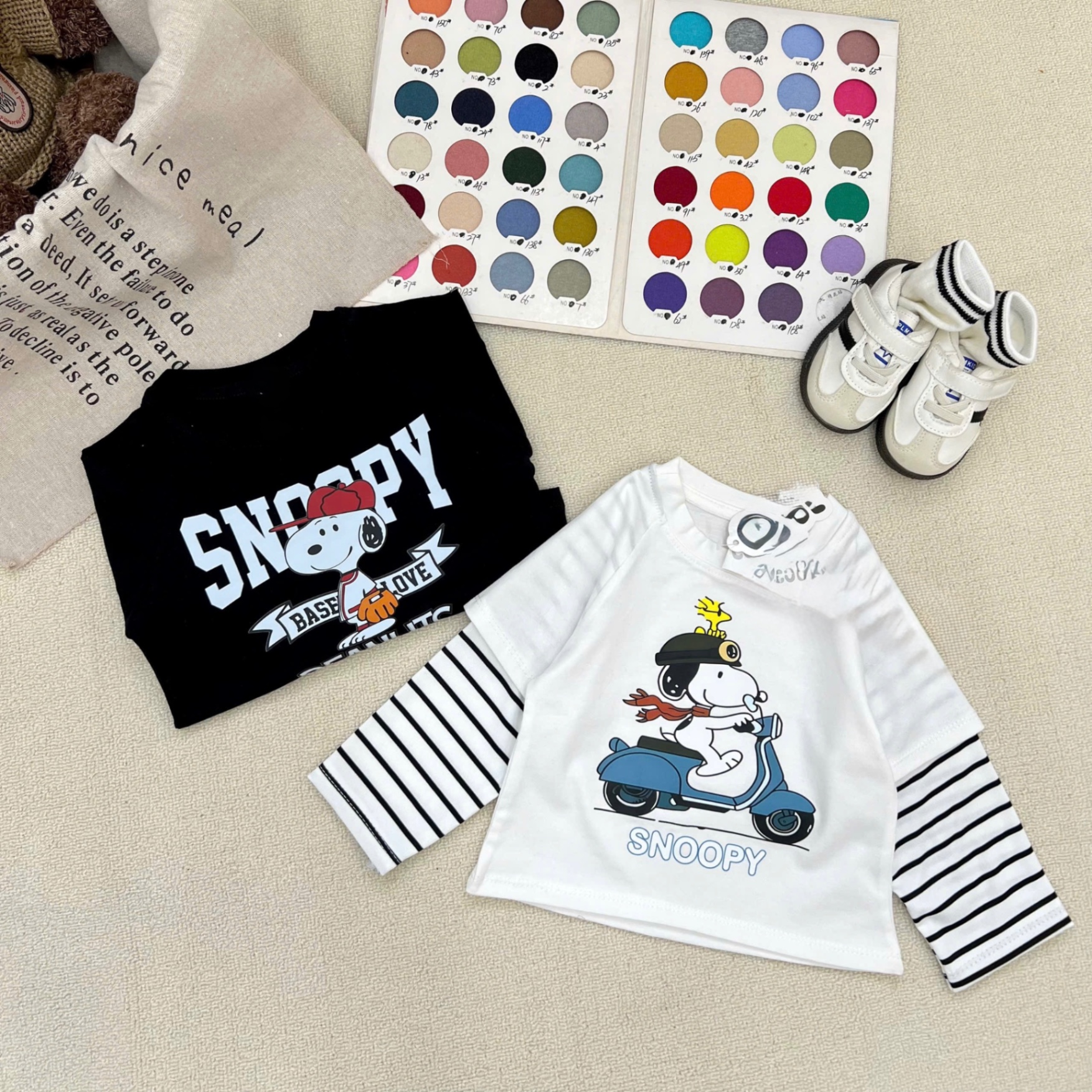 AB844 - SET 2 ÁO BÉ TRAI SNOOPY TAY KẺ đen trắng
