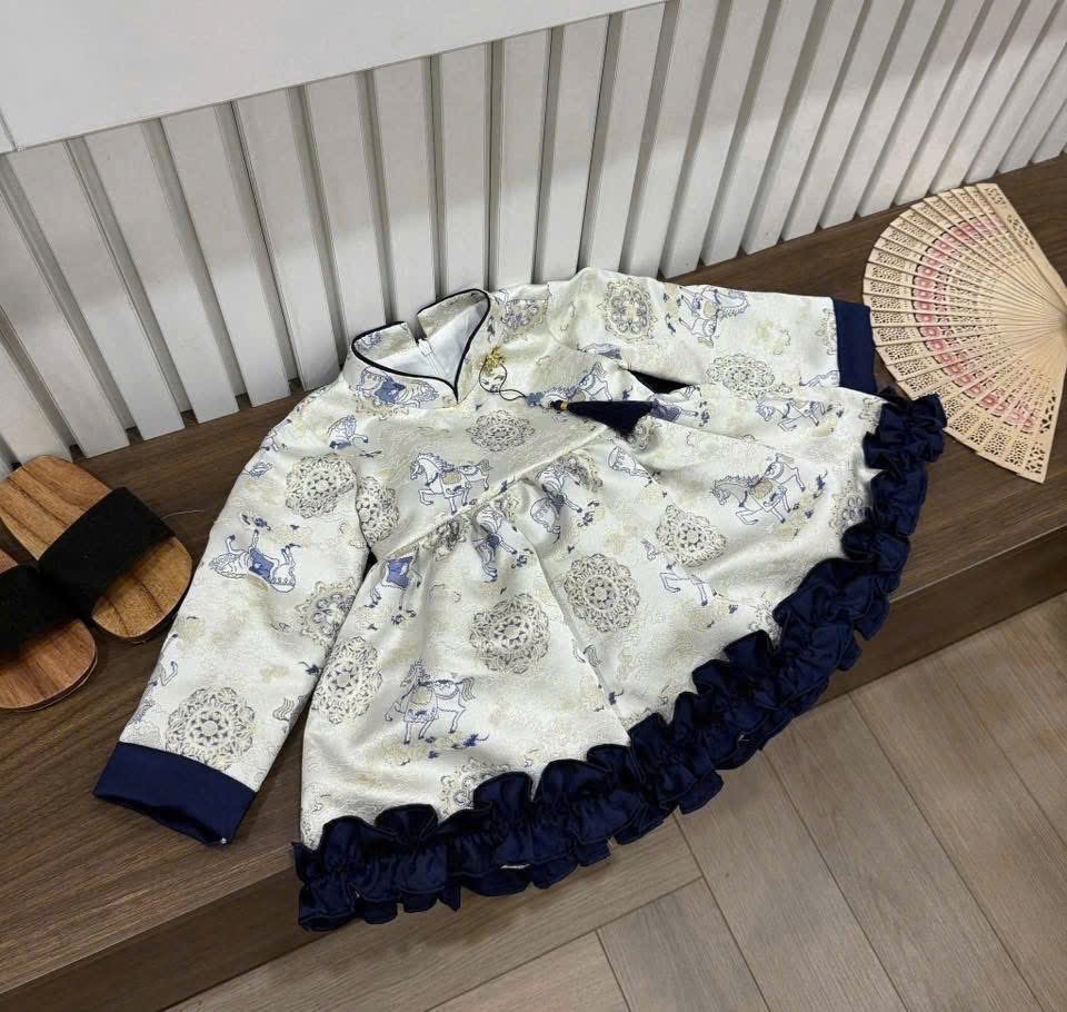 T070 - SET ÁO DÀI BÉ GẤM NGỰA THANH MÃ QUẦN LỤA XANH