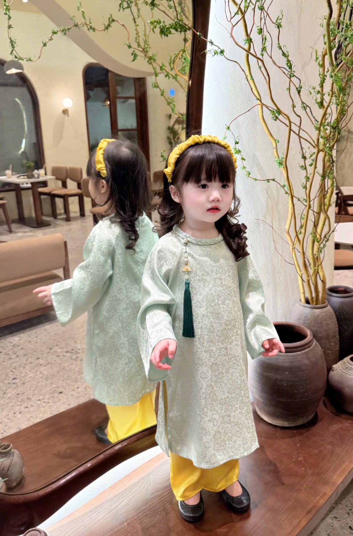 G854 - SET ÁO DÀI BÉ GÁI XANH NGỌC HOA CÚC QUẦN VÀNG
