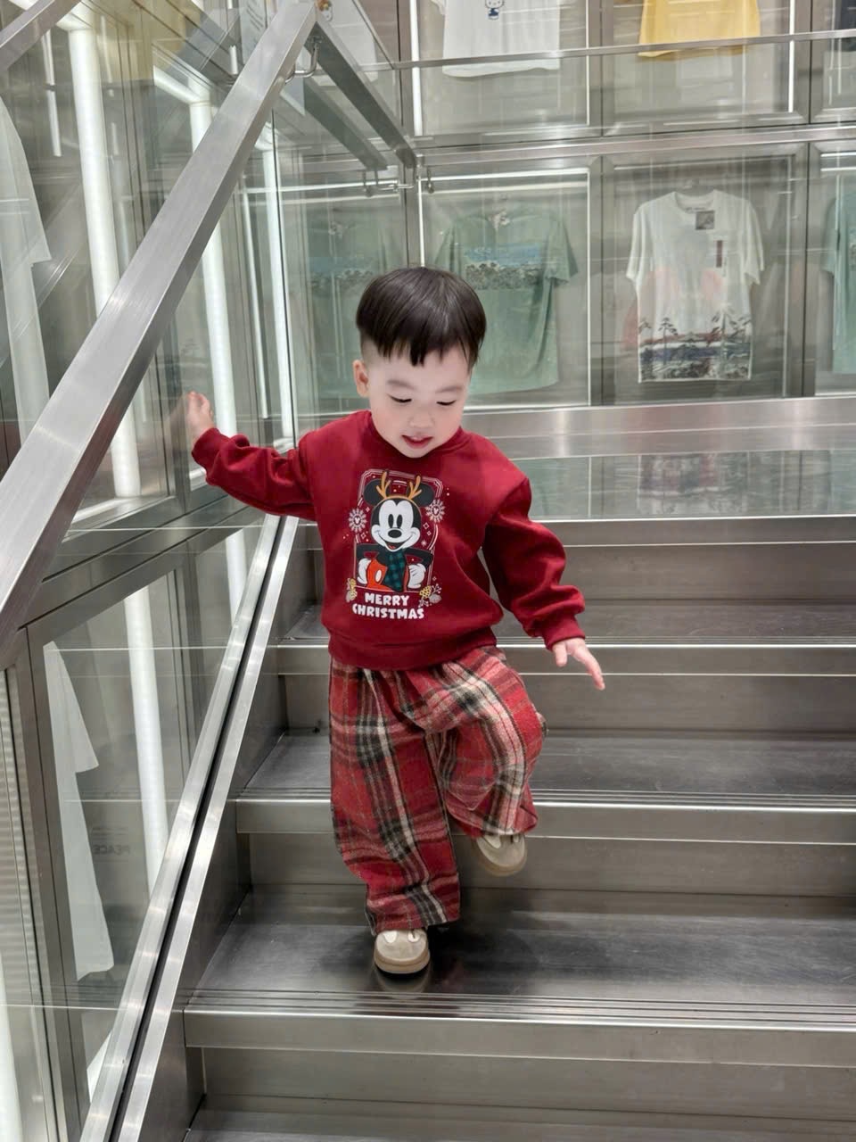 T079 - BỘ NỈ BÉ TRAI HAIDA ĐỎ MICKEY CHRISTMAS QUẦN DẠ KẺ