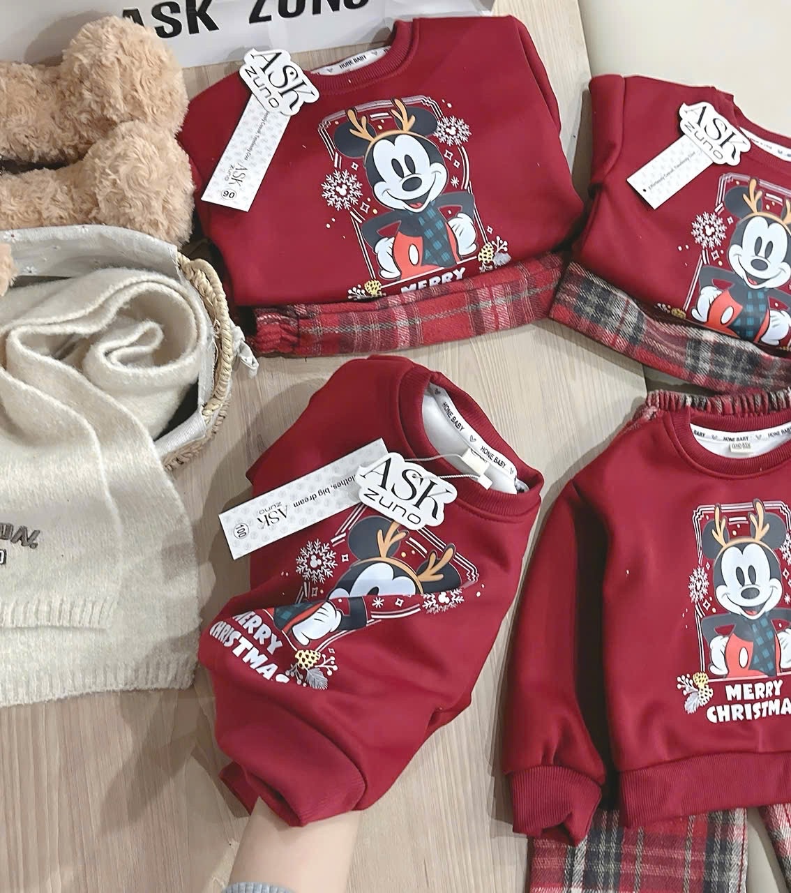 T079 - BỘ NỈ BÉ TRAI HAIDA ĐỎ MICKEY CHRISTMAS QUẦN DẠ KẺ