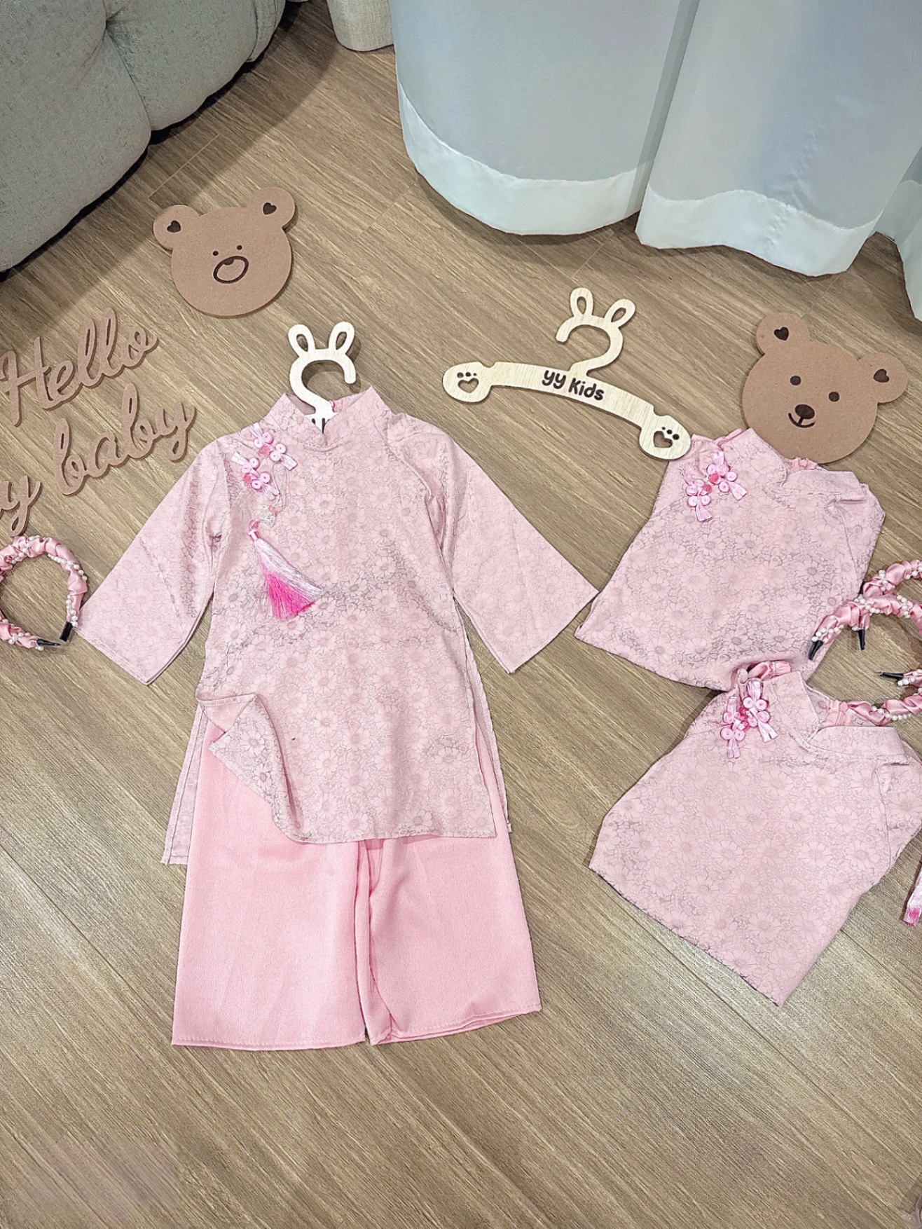 G859 - SET ÁO DÀI BÉ GÁI LỤA VÂN HOA HỒNG 4CT