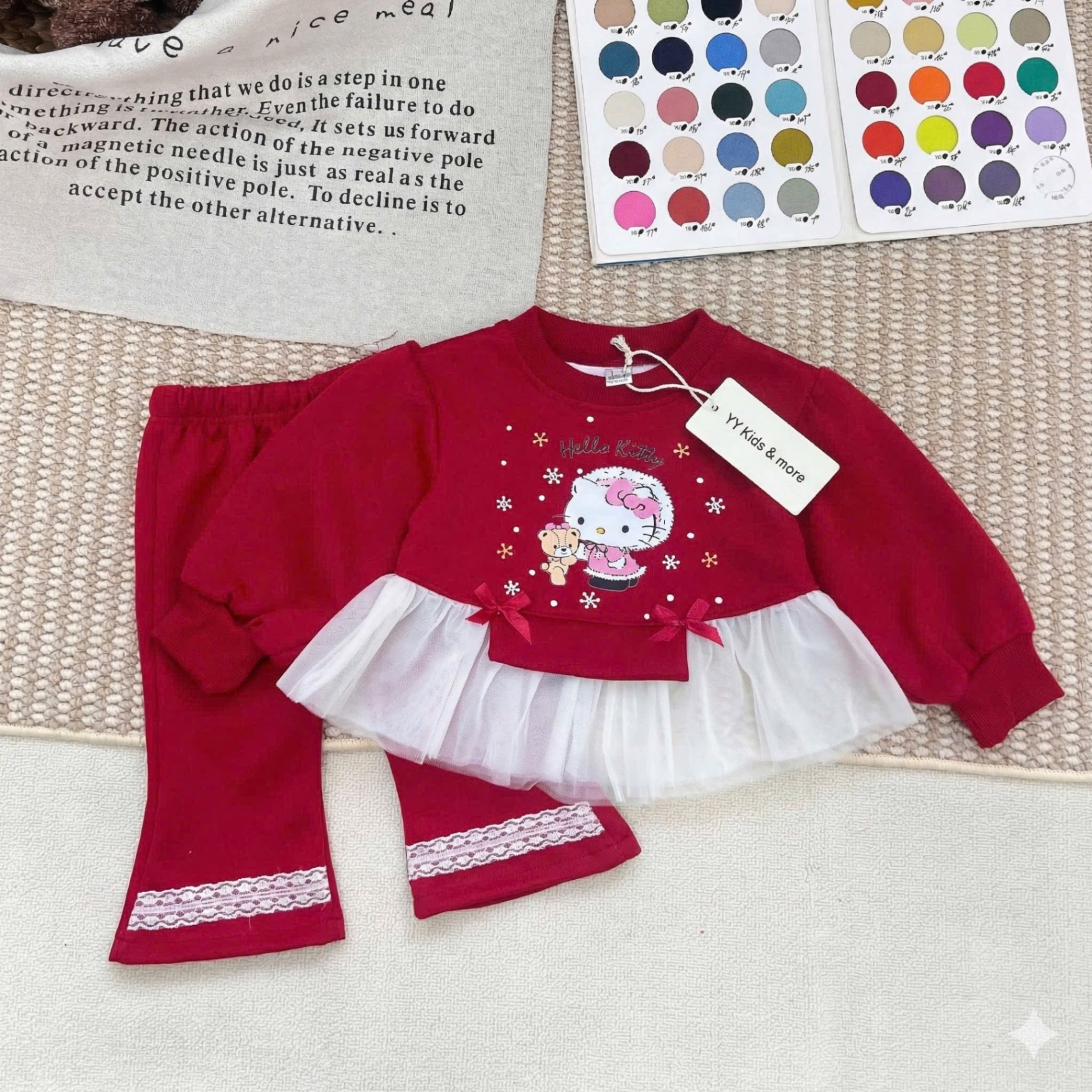G861 - BỘ BÉ GÁI NỈ HAIDA XOÈ HELLO KITTY ĐỎ REN TRẮNG