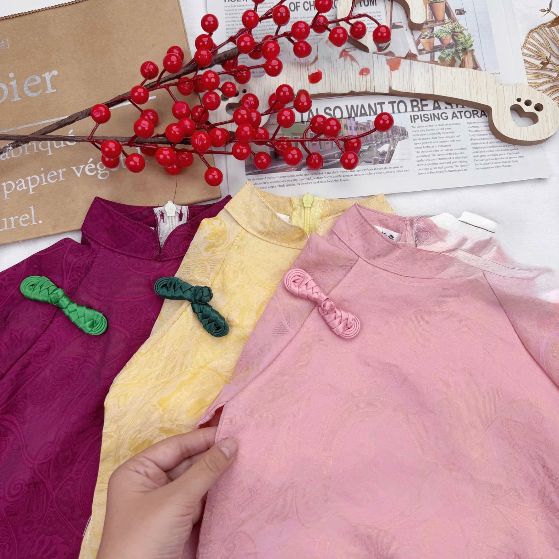 G864 - SET ÁO DÀI BÉ GÁI GẤM TƠ PHỐI QUẦN KÈM VÒNG