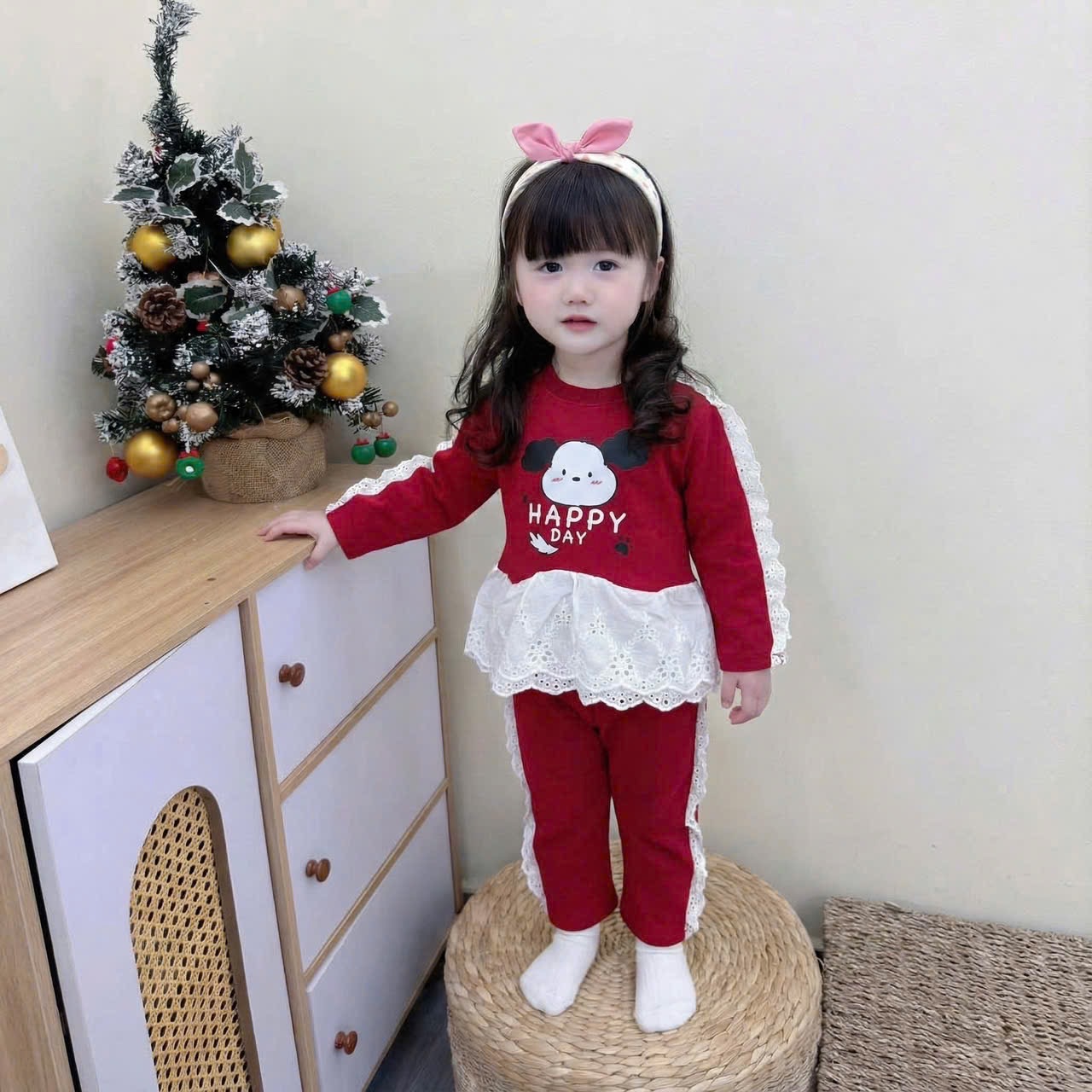 G868 - BỘ BÉ GÁI NỈ HAIDA THỎ GOOD LUCK REN TRẮNG