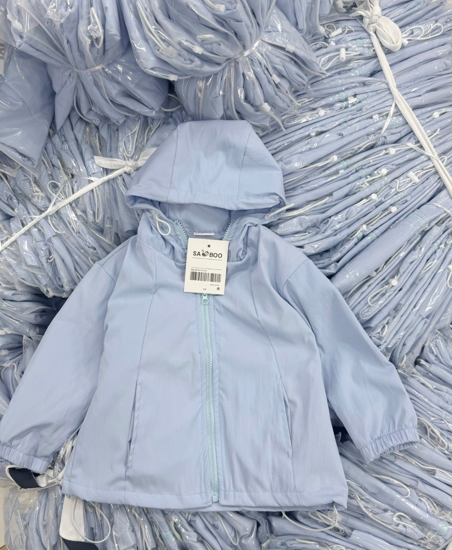 AB857 - ÁO KHOÁC GIÓ BÉ XANH DƯƠNG MŨ LIỀN