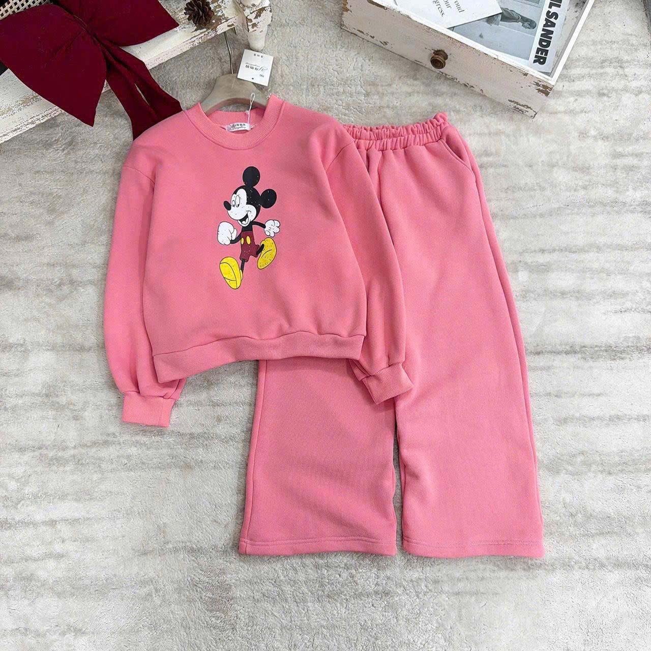 G870 - BỘ BÉ GÁI NỈ SIZE ĐẠI MICKEY HỒNG QUẦN SUÔNG