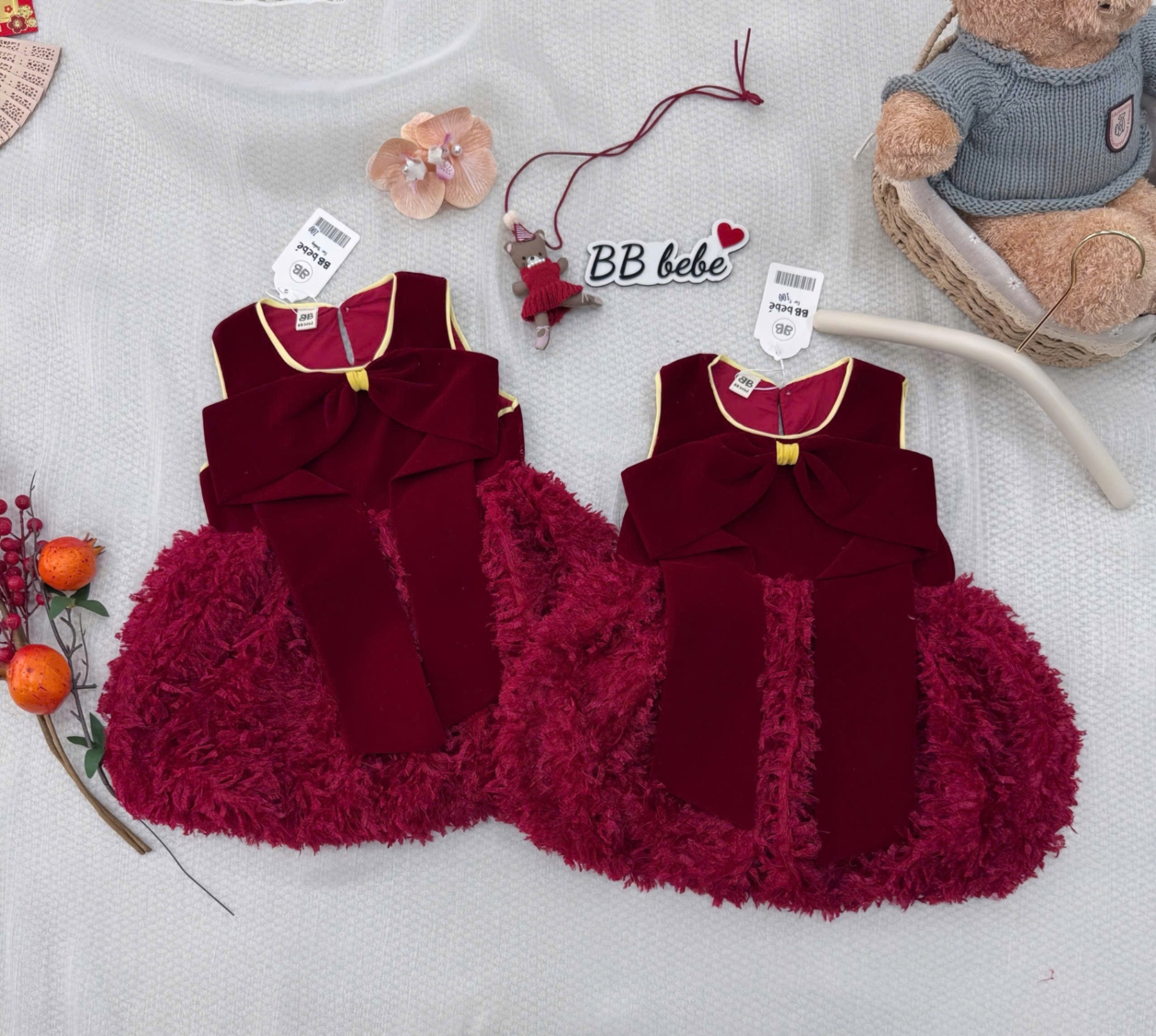 VB556 - VÁY BÉ GÁI NHUNG ĐỎ NƠ TO BỒNG