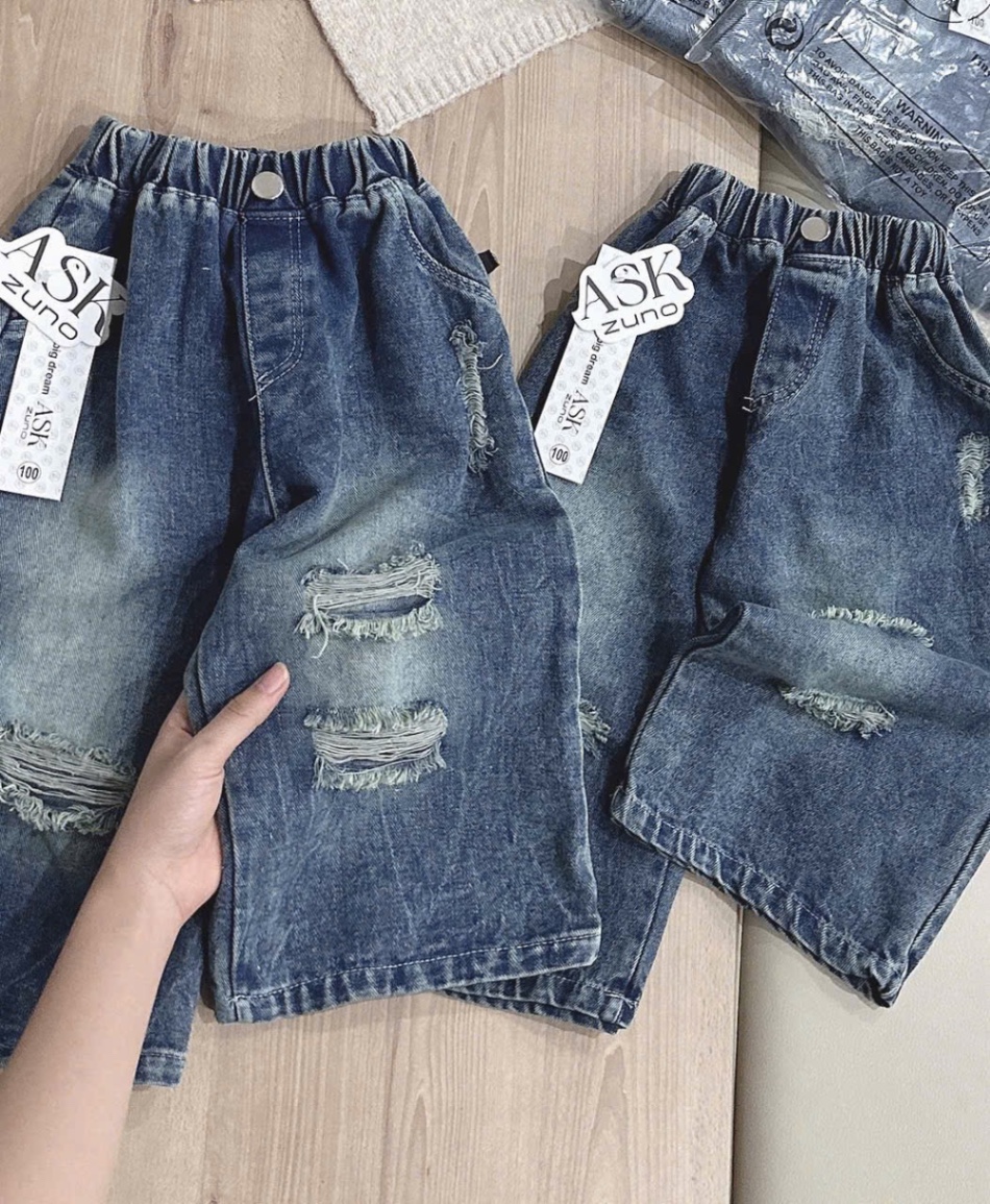 QB368 - QUẦN JEANS BÉ TRAI SUÔNG RÁCH 3 CHỖ