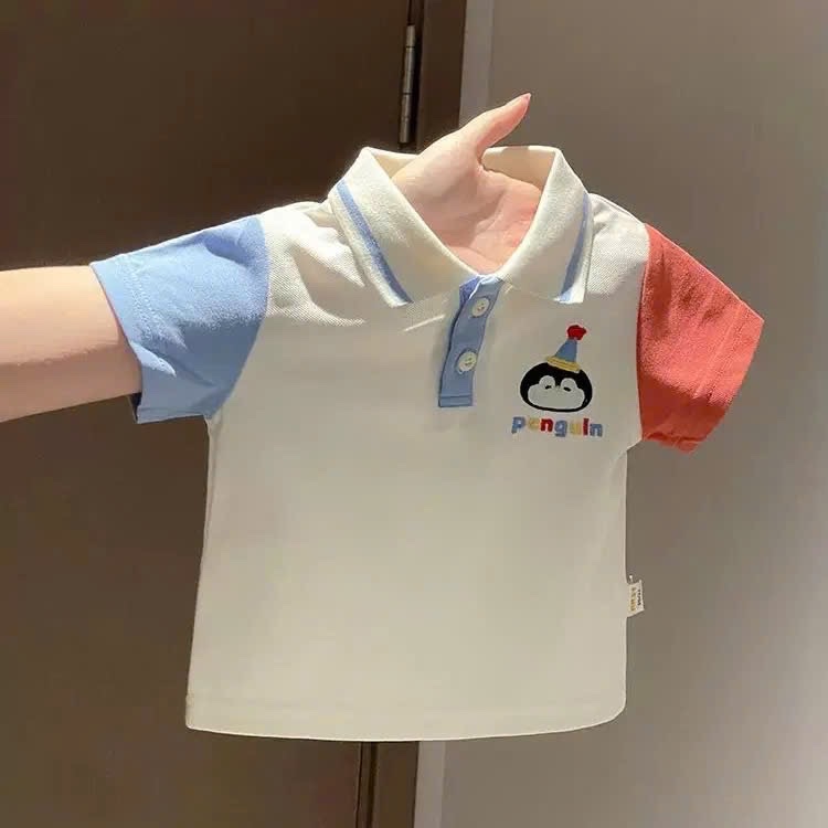 T096 - BỘ ĐÙI BÉ TRAI ÁO POLO TRẮNG TAY ĐỎ CAM pengu