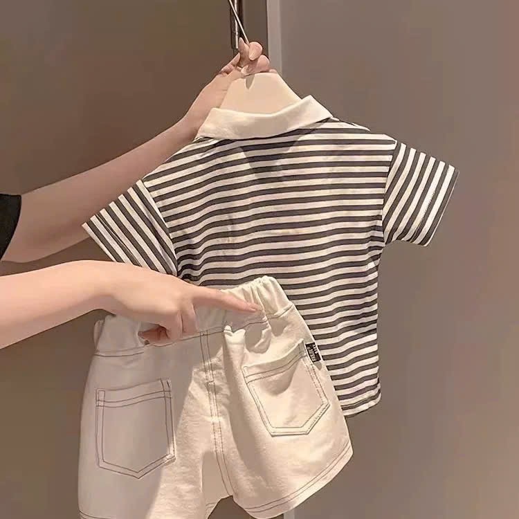 T100 - BỘ ĐÙI BÉ TRAI ÁO POLO KẺ NGANG QUẦN TRẮNG