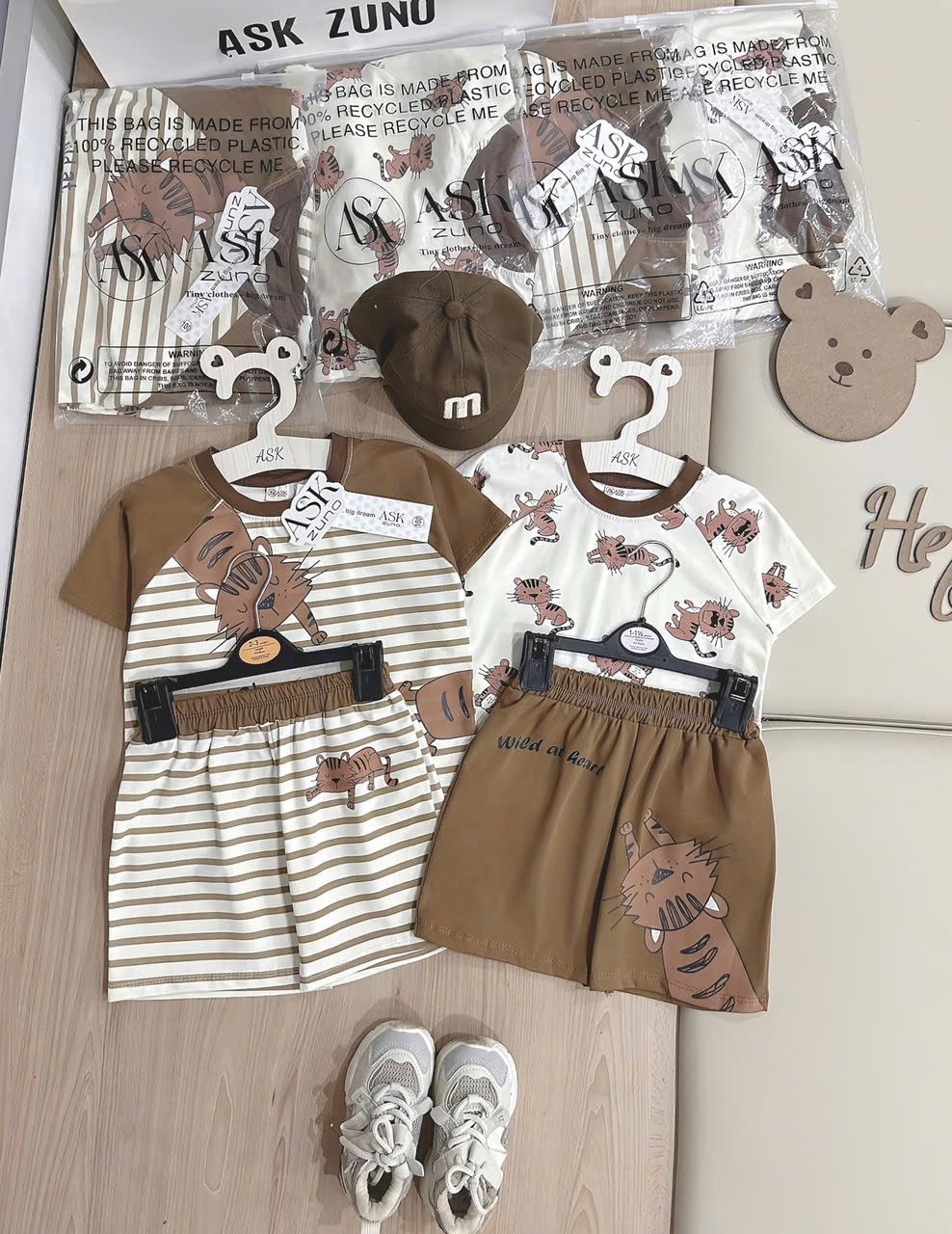 T106 - SET 2 BỘ ĐÙI BÉ TRAI IN MÈO NÂU kẻ be