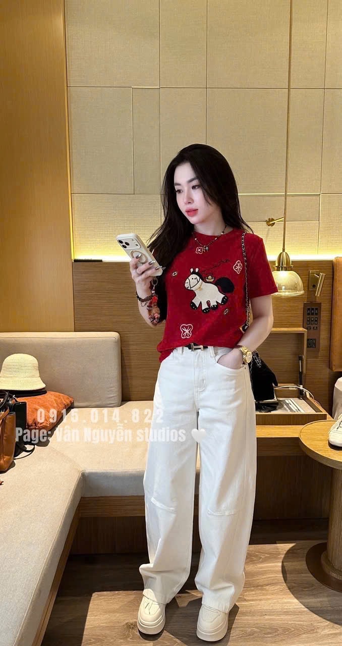 S281 - SET NỮ ÁO PHÔNG NGỰA BE MIX QUẦN BÒ TRẮNG SUÔNG