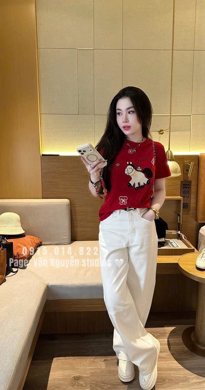 S281 - SET NỮ ÁO PHÔNG NGỰA BE MIX QUẦN BÒ TRẮNG SUÔNG