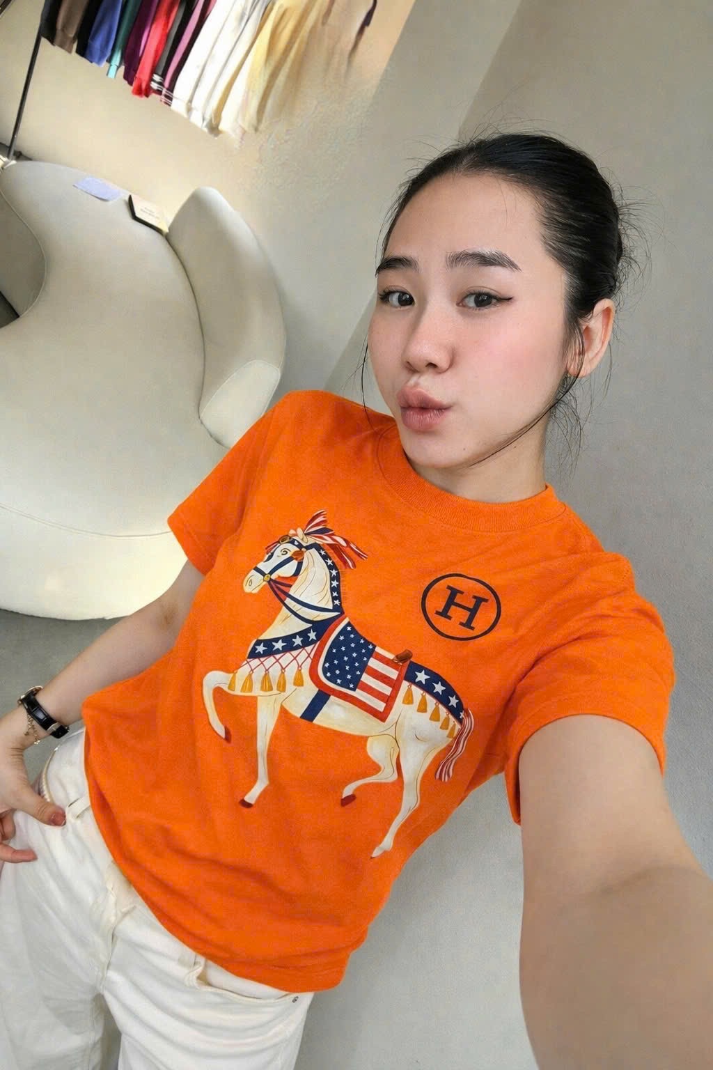 ANU343 - ÁO PHÔNG NỮ MÀU CAM NGỰA CHỮ H