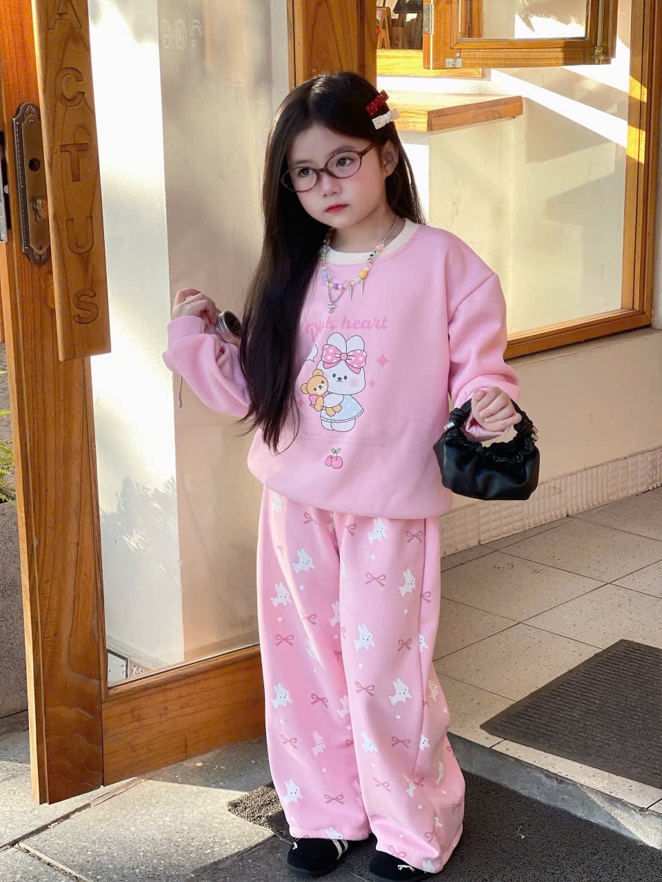 G909 - BỘ BÉ GÁI NỈ LÓT NHUNG Baby Pink QUẦN NƠ