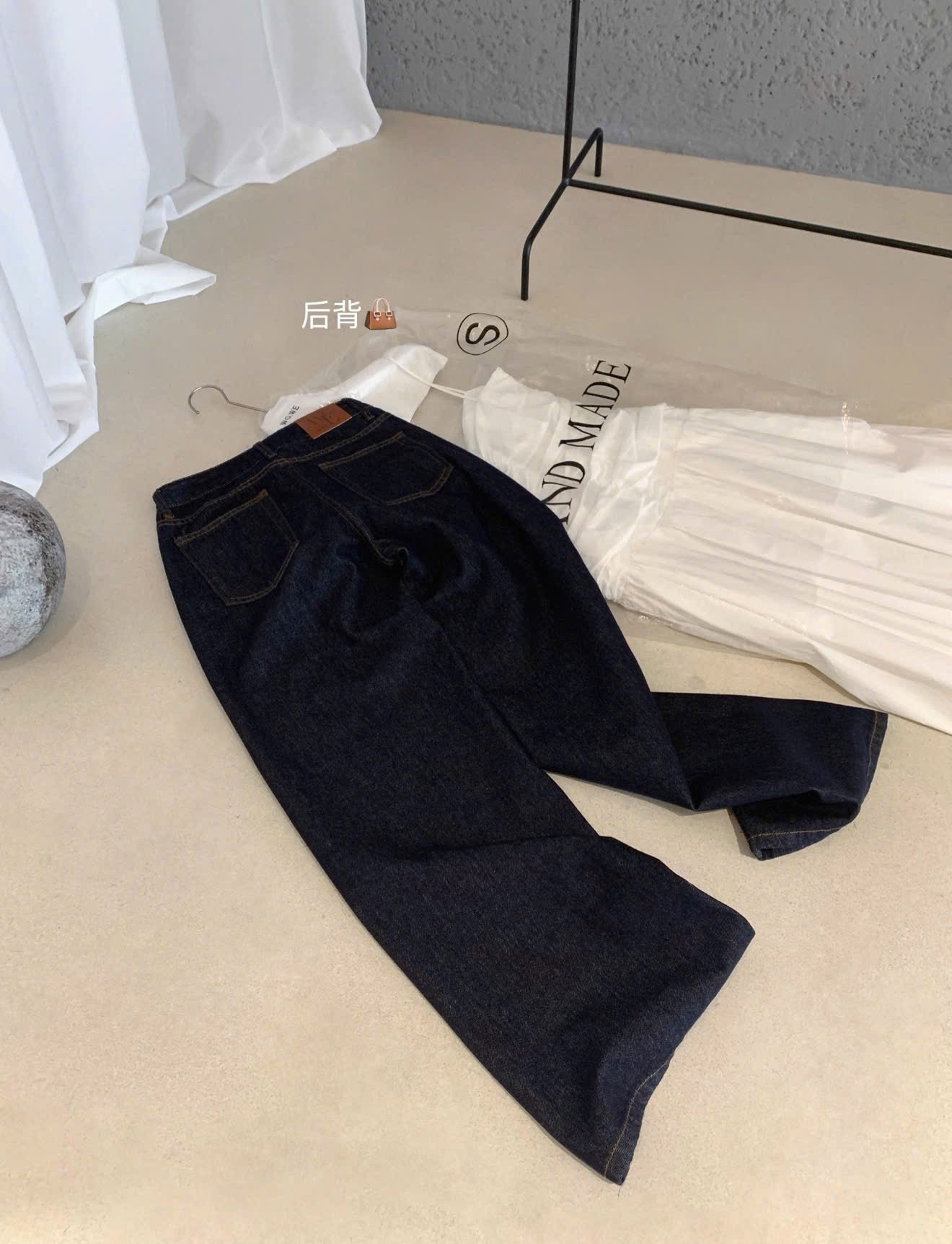 QNU673 - QUẦN JEANS SUÔNG XANH ĐẬM MÁC DA WGWe