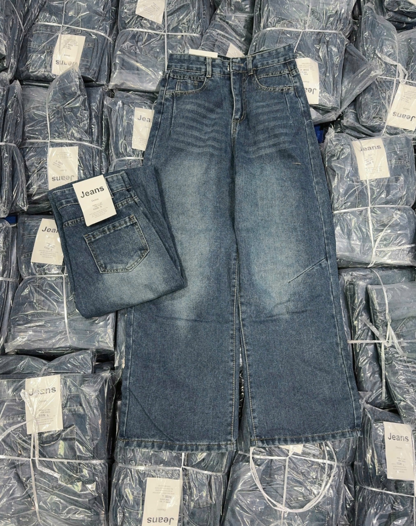 QNU675 - QUẦN JEANS SUÔNG XANH LI GỐI NT873