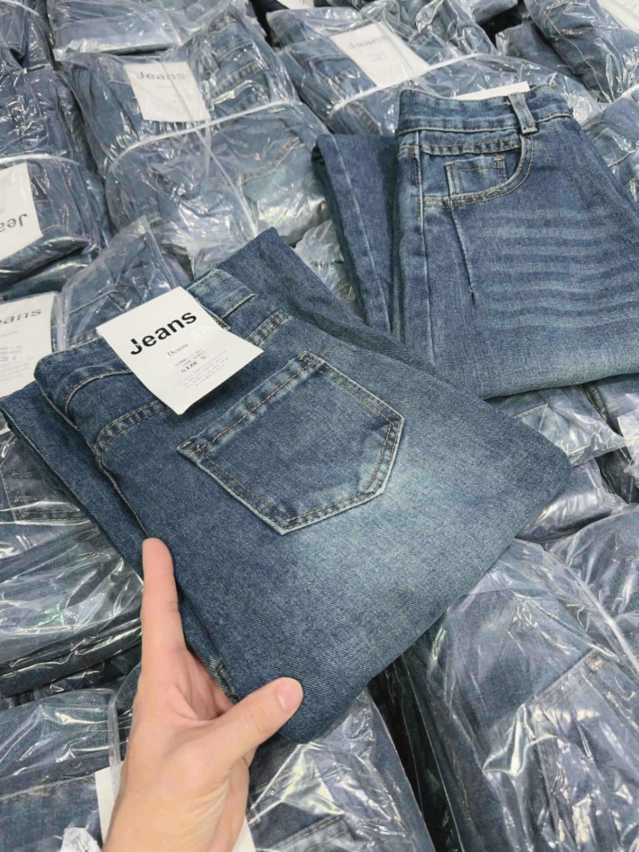 QNU675 - QUẦN JEANS SUÔNG XANH LI GỐI NT873