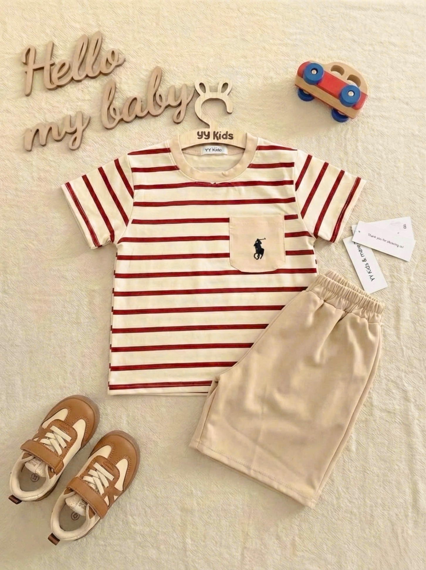 T148 - BỘ ĐÙI BÉ TRAI ÁO KẺ NHỎ TÚI NGỰA QUẦN KAKI NÂU