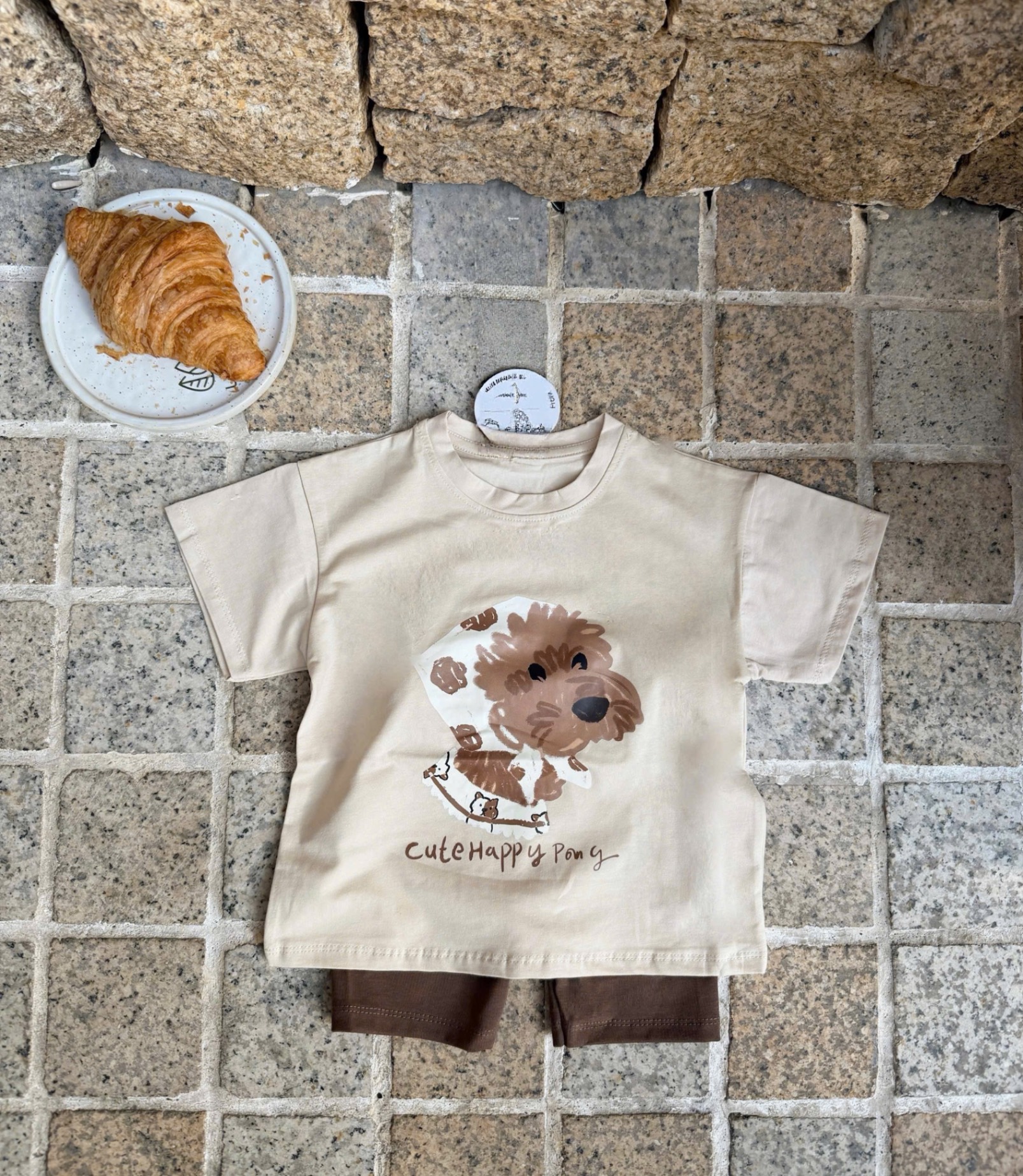 G929 - BỘ ĐÙI BÉ GÁI ÁO BE CHÓ XÙ HAPPY QUẦN ZIP NÂU