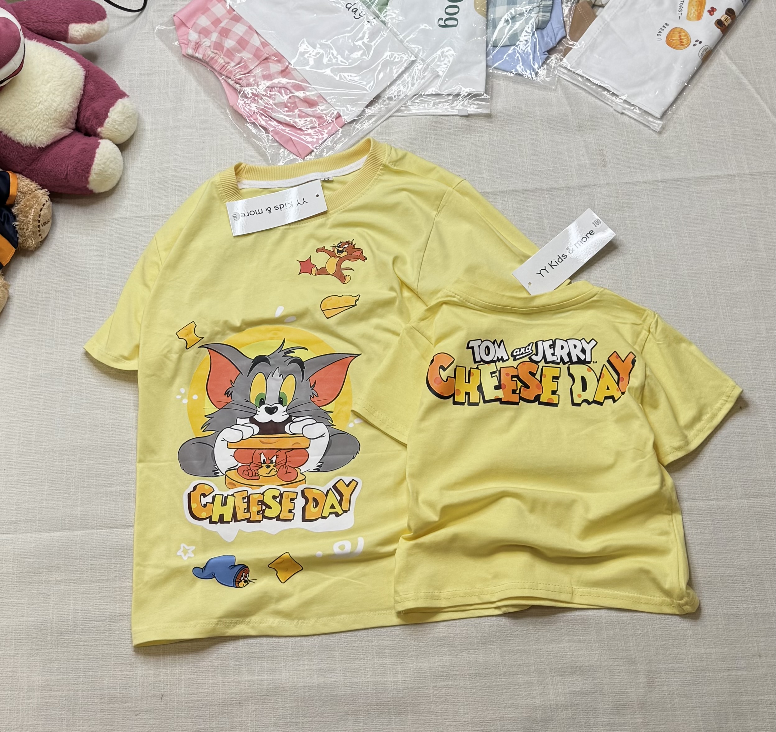 AB904 - ÁO PHÔNG ĐÔI MẸ BÉ VÀNG TOM JERRY CHEESE DAY