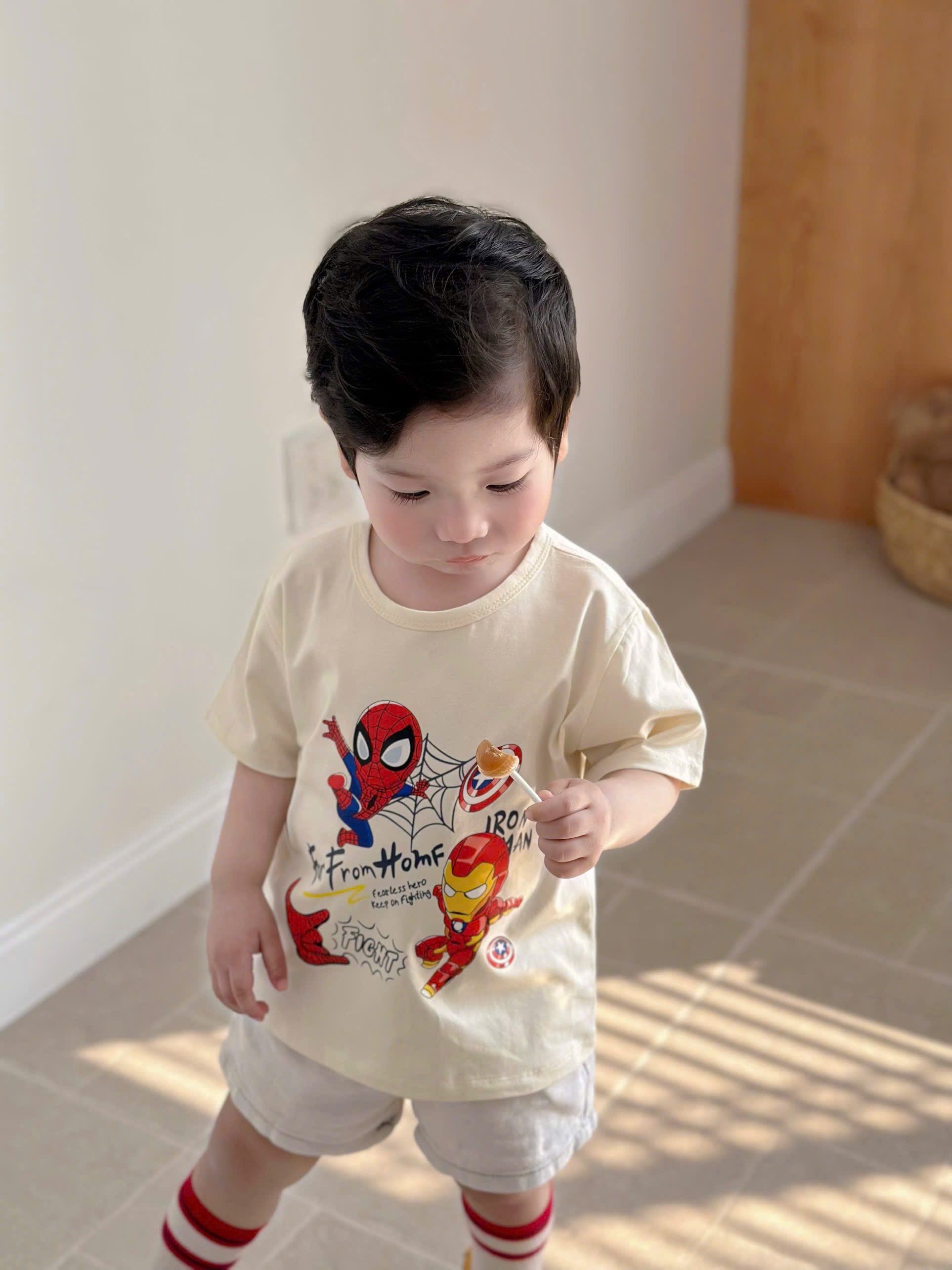 AB906 - SET 4 ÁO PHÔNG BÉ TRAI SIÊU NHÂN xanh dương đỏ xám be