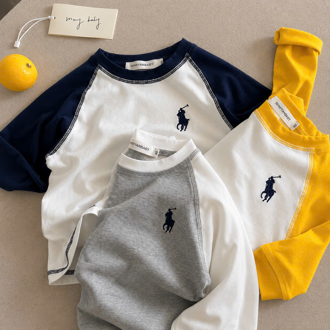 AB931 - SET 4 ÁO BÉ TRAI DÀI TAY RAGLAN KỊ SĨ PHỐI MÀU than vàng trắng