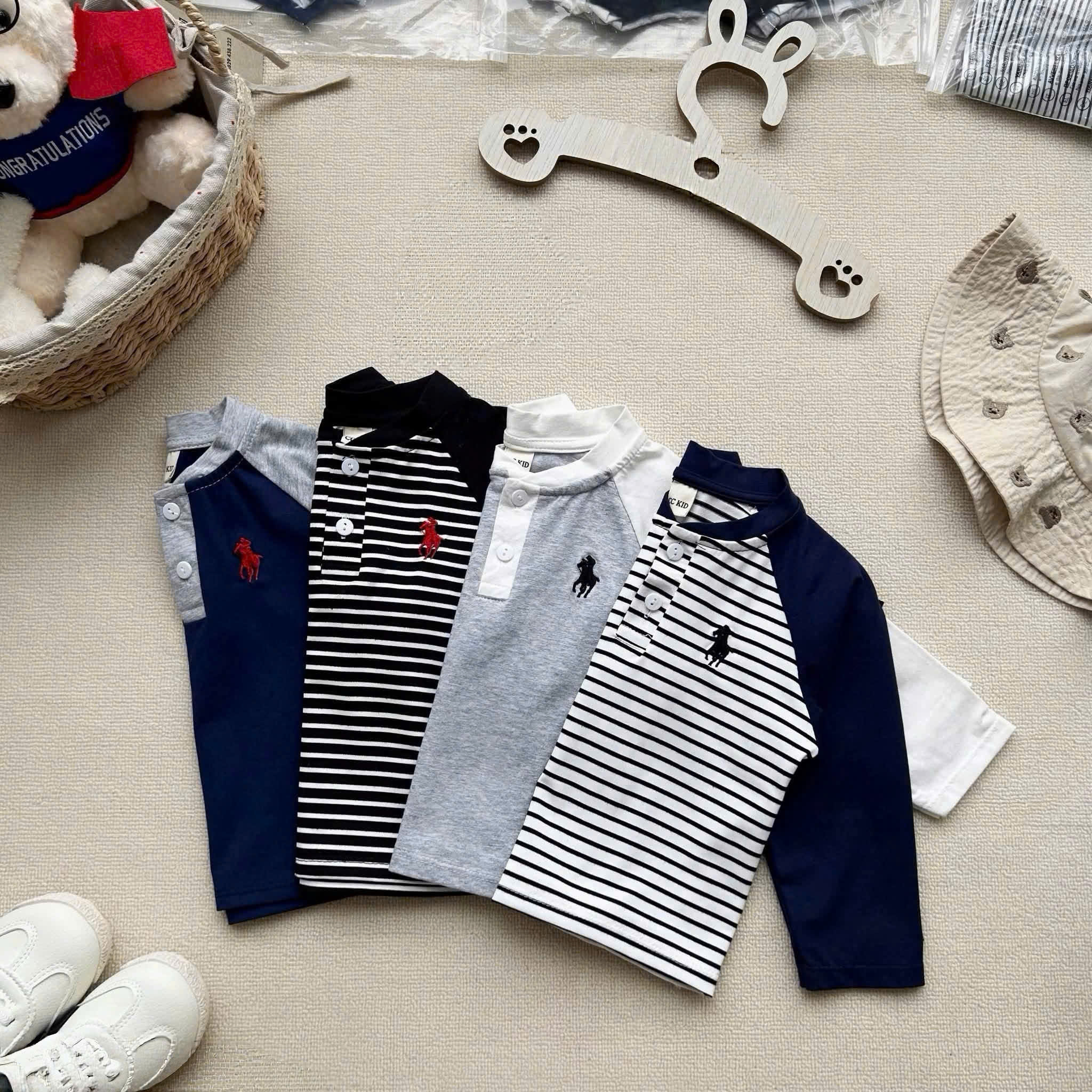 AB937 - SET 4 ÁO BÉ TRAI DÀI TAY CỔ TÀU CÚC KỊ SĨ