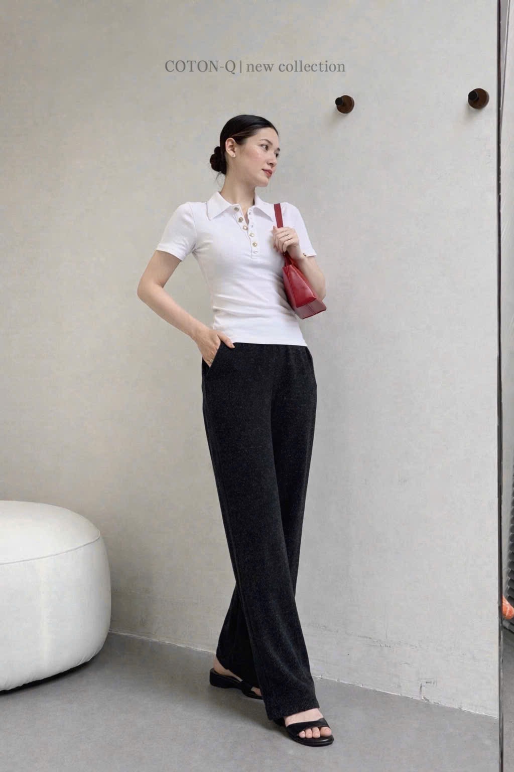 ANU364 - ÁO POLO NỮ LEN TĂM TRẮNG ĐÍNH CÚC VÀNG
