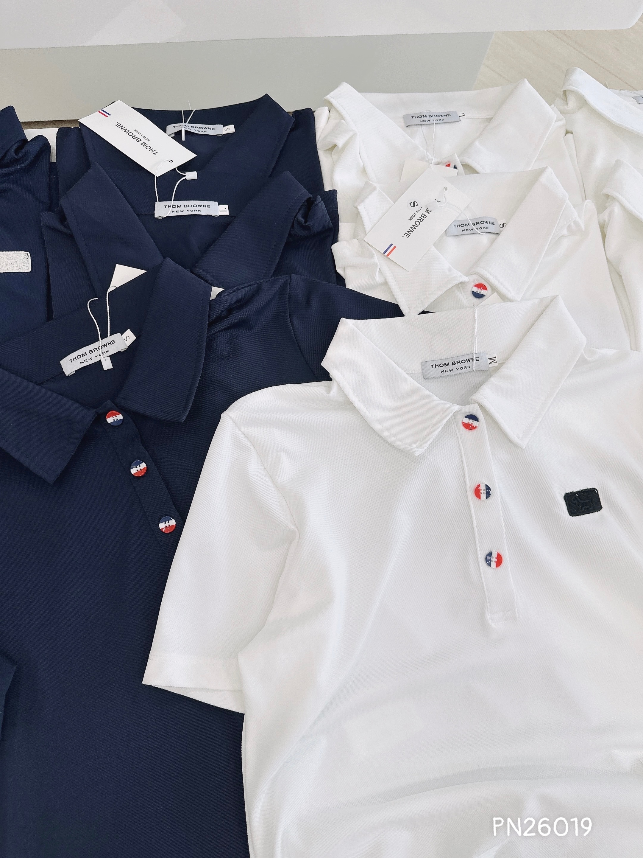 ANU369 - ÁO POLO NỮ THOM THÊU CHÓ