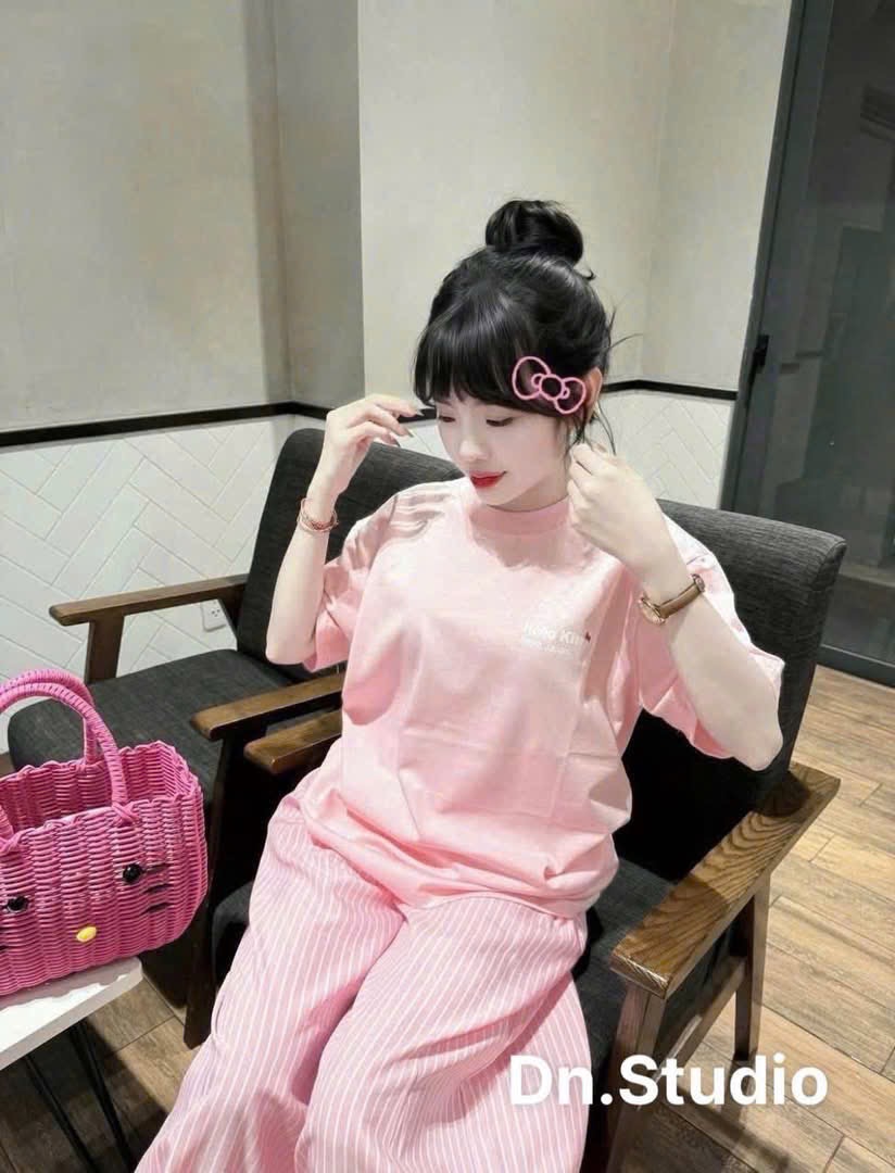 ANU386 - ÁO PHÔNG NỮ HỒNG Hello Kitty