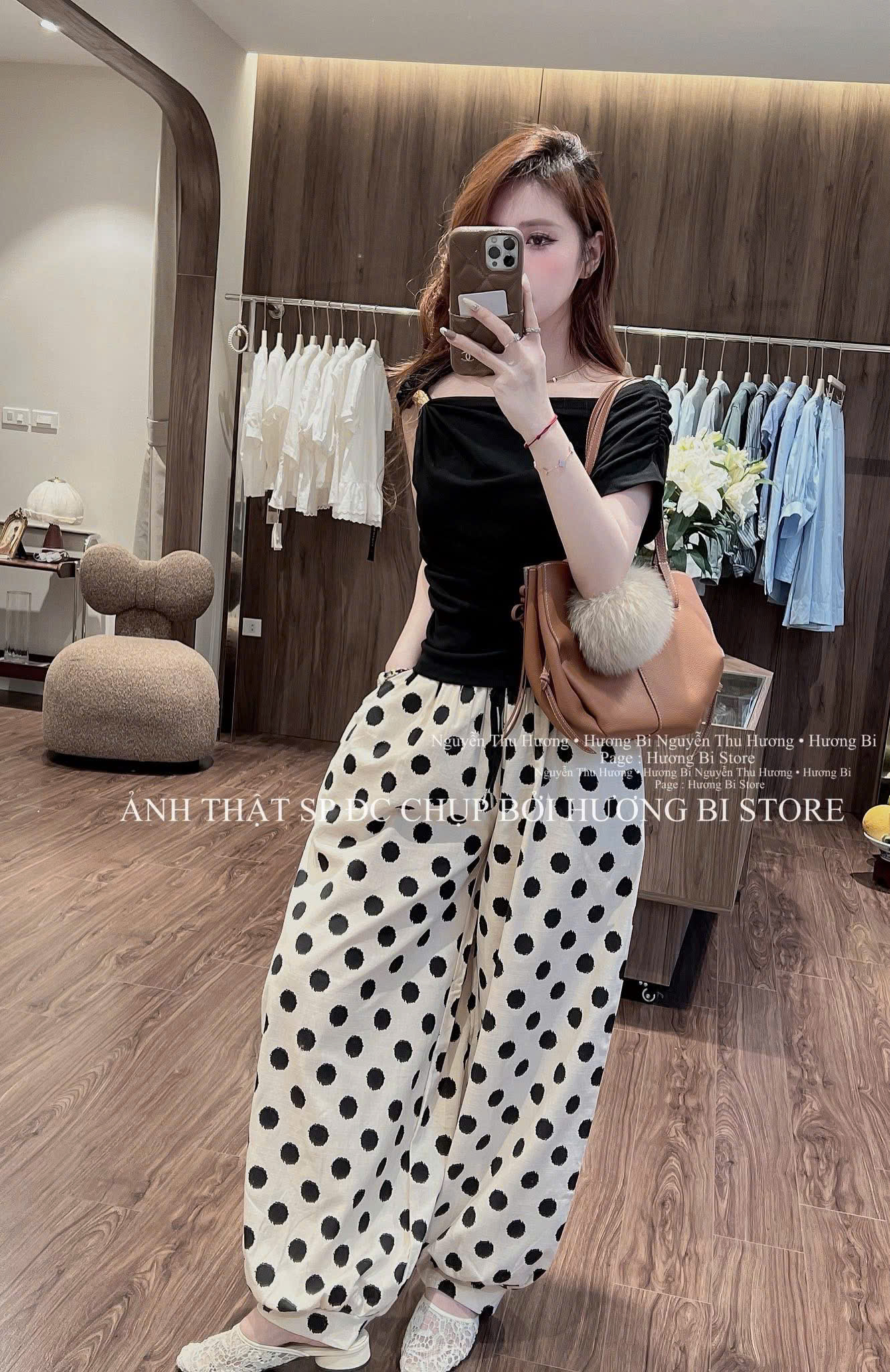 ANU416 - ÁO ZIP NỮ ĐEN LỆCH ĐÍNH VAI