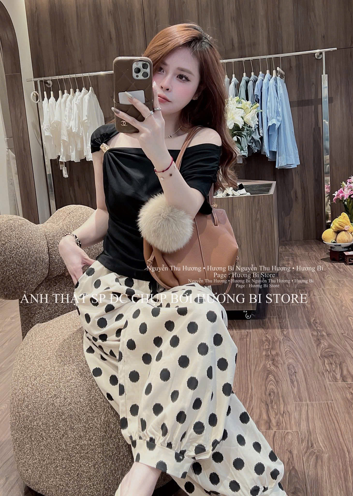 ANU416 - ÁO ZIP NỮ ĐEN LỆCH ĐÍNH VAI