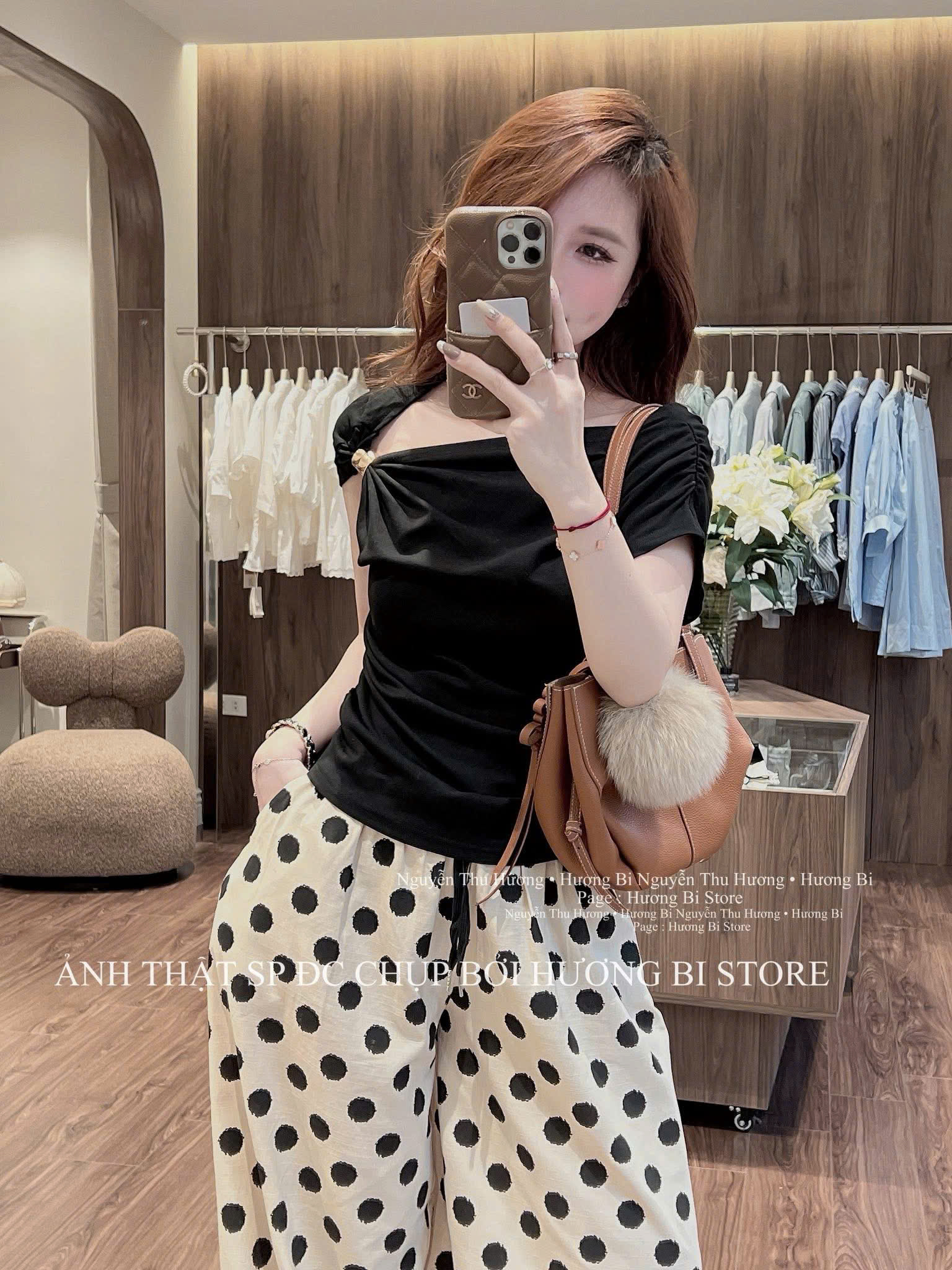 ANU416 - ÁO ZIP NỮ ĐEN LỆCH ĐÍNH VAI