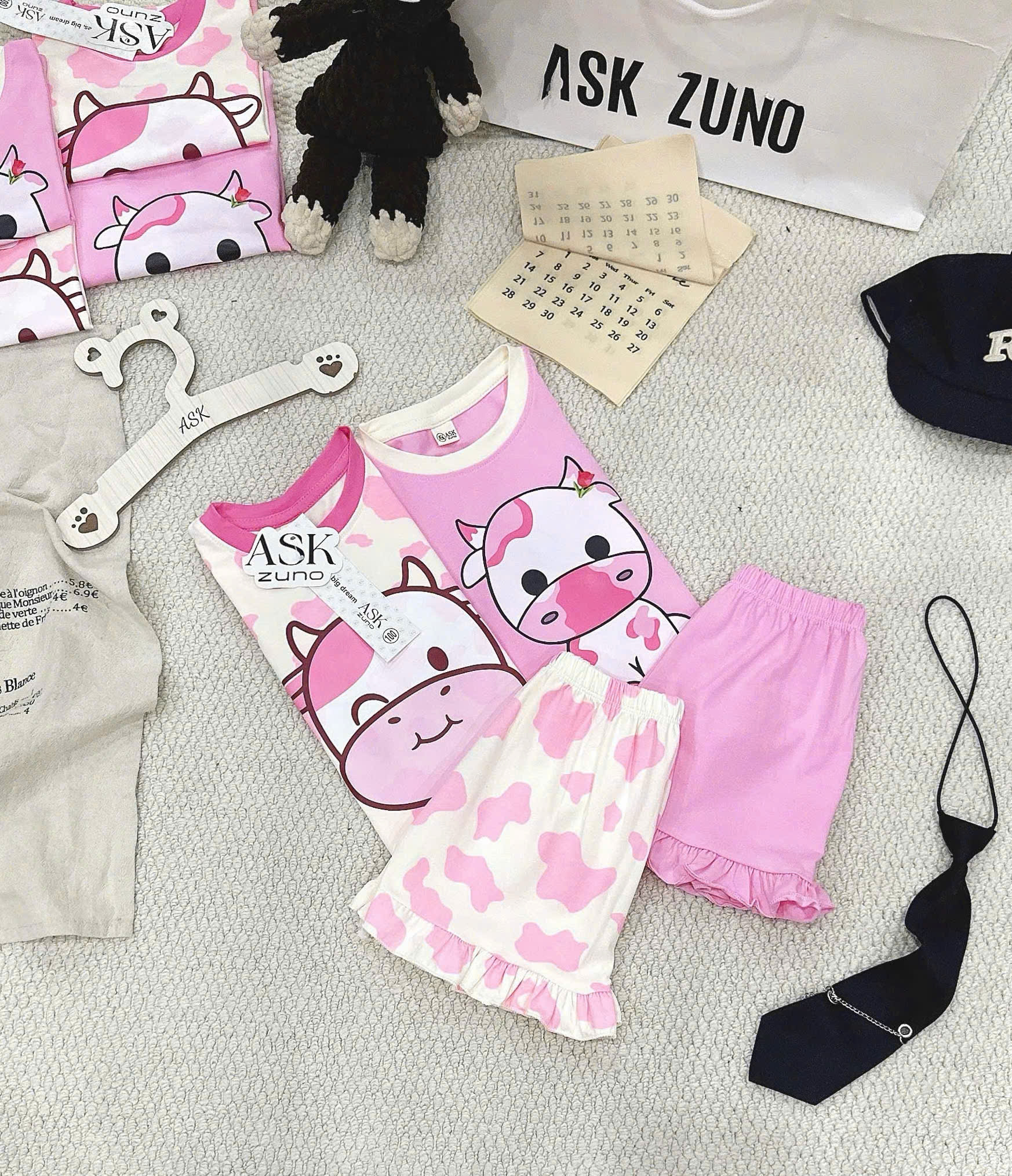 G013 - SET 2 BỘ ĐÙI BÉ GÁI VAI CÁNH TIÊN BÒ SỮA hồng