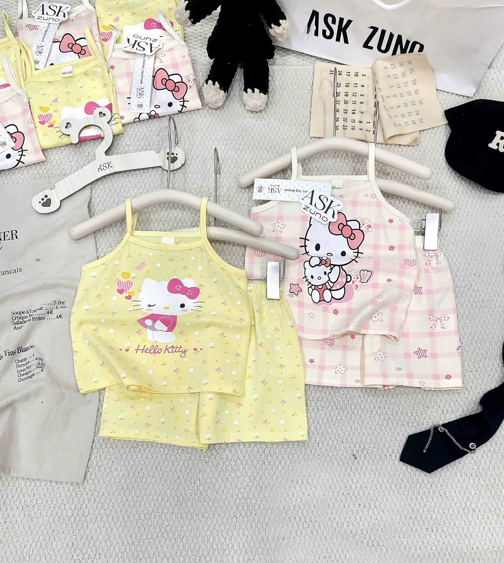 G016 - SET 2 BỘ ĐÙI BÉ GÁI 2S KITTY NƠ NHÍ vàng hồng
