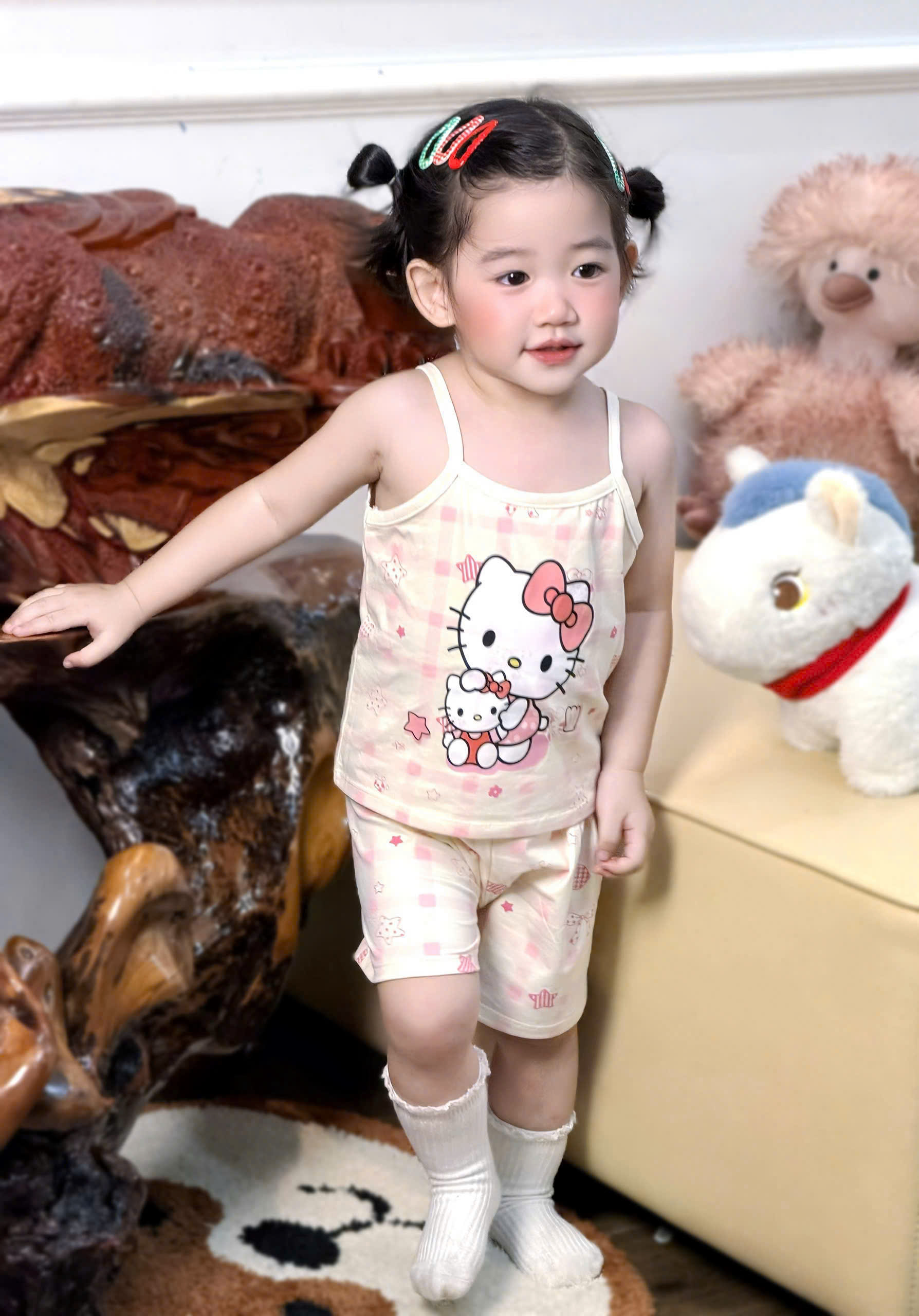 G016 - SET 2 BỘ ĐÙI BÉ GÁI 2S KITTY NƠ NHÍ vàng hồng