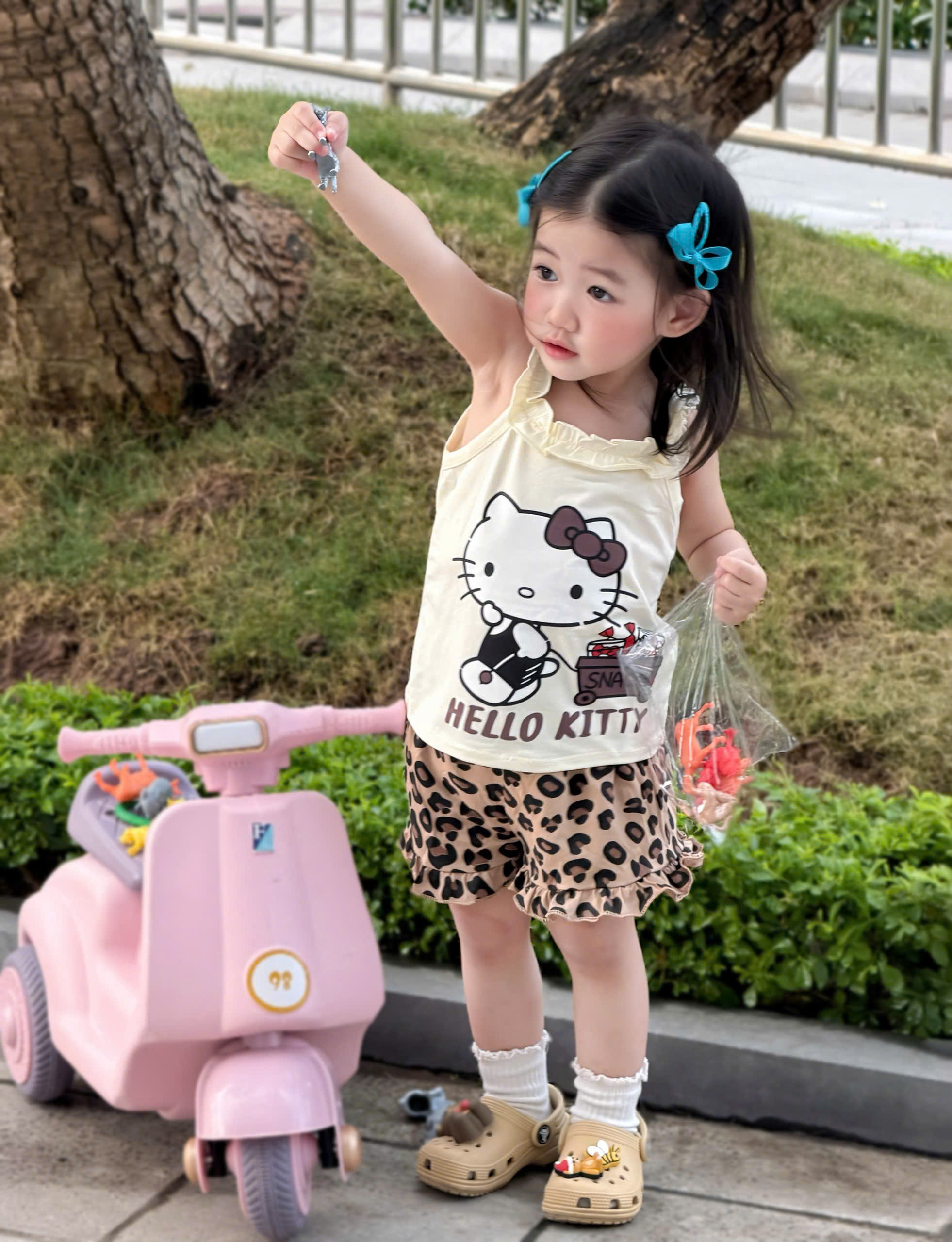 G018 - SET 2 BỘ ĐÙI BÉ GÁI 2S BÈO KITTY hồng be báo