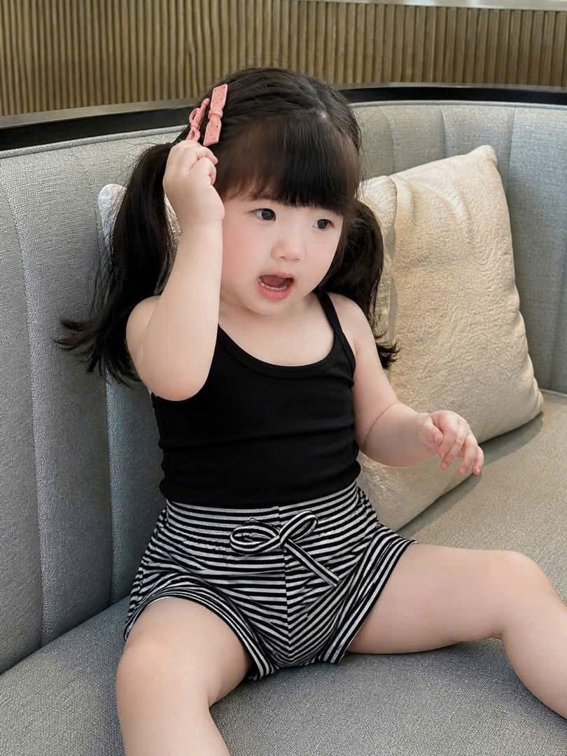 G027 - SET 3 BỘ ĐÙI BÉ GÁI 2S ĐEN TRẮNG QUẦN KẺ