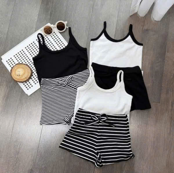 G027 - SET 3 BỘ ĐÙI BÉ GÁI 2S ĐEN TRẮNG QUẦN KẺ