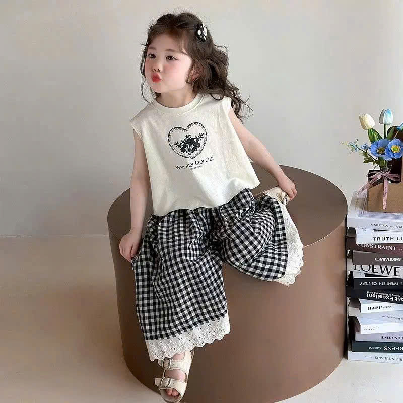 G030 - BỘ BÉ GÁI SIZE NHỠ BA LỖ TIM Hvels QUẦN SUÔNG KẺ