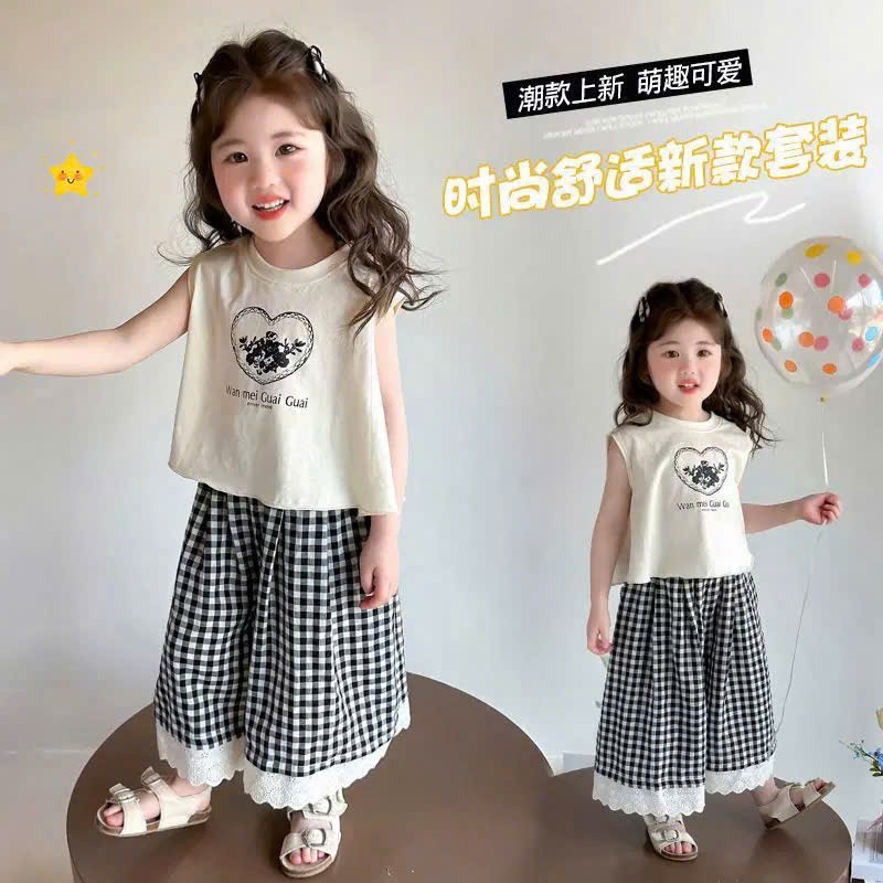 G030 - BỘ BÉ GÁI SIZE NHỠ BA LỖ TIM Hvels QUẦN SUÔNG KẺ