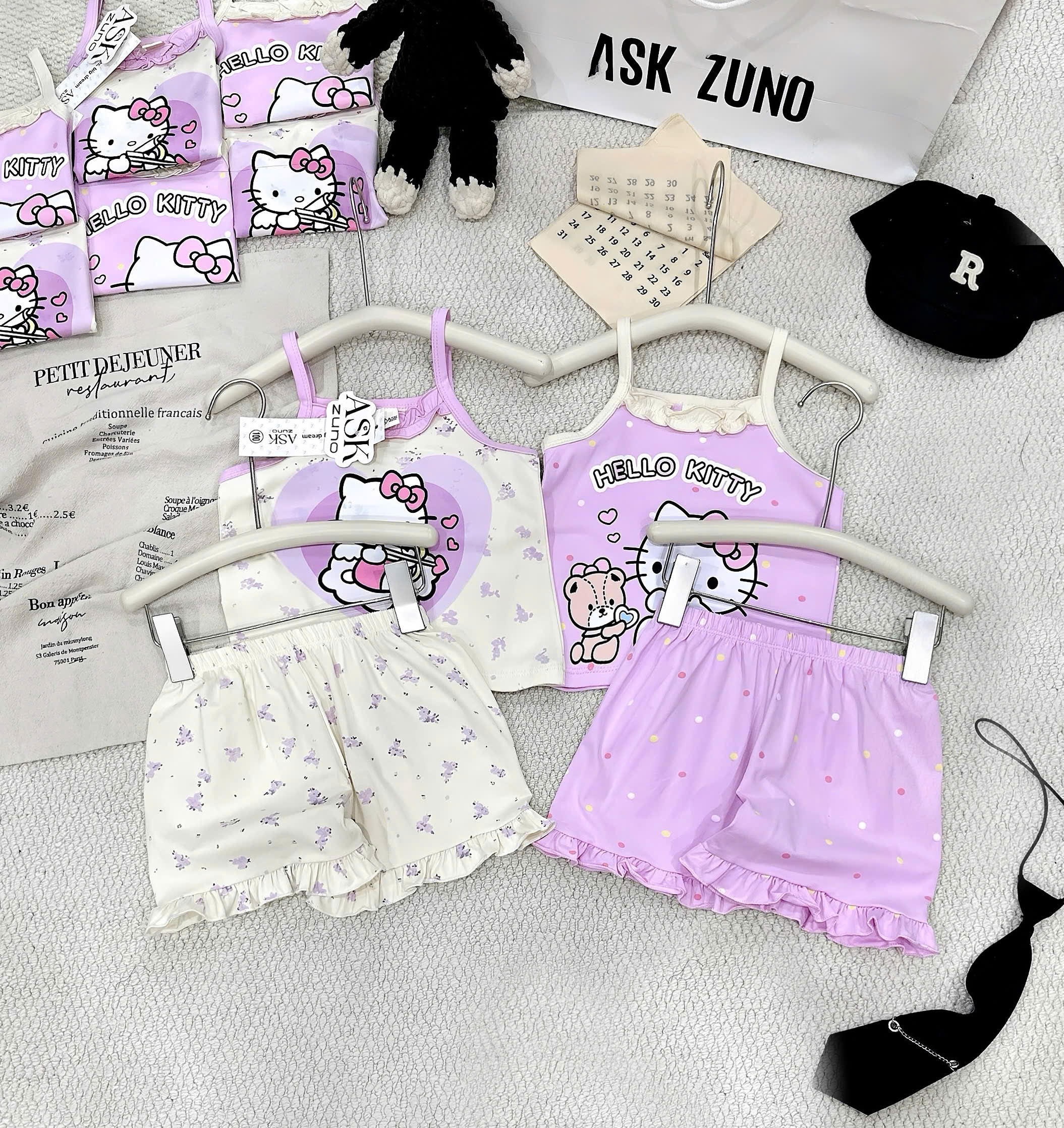 G032 - SET 2 BỘ ĐÙI BÉ GÁI 2S HELLO KITTY tím be