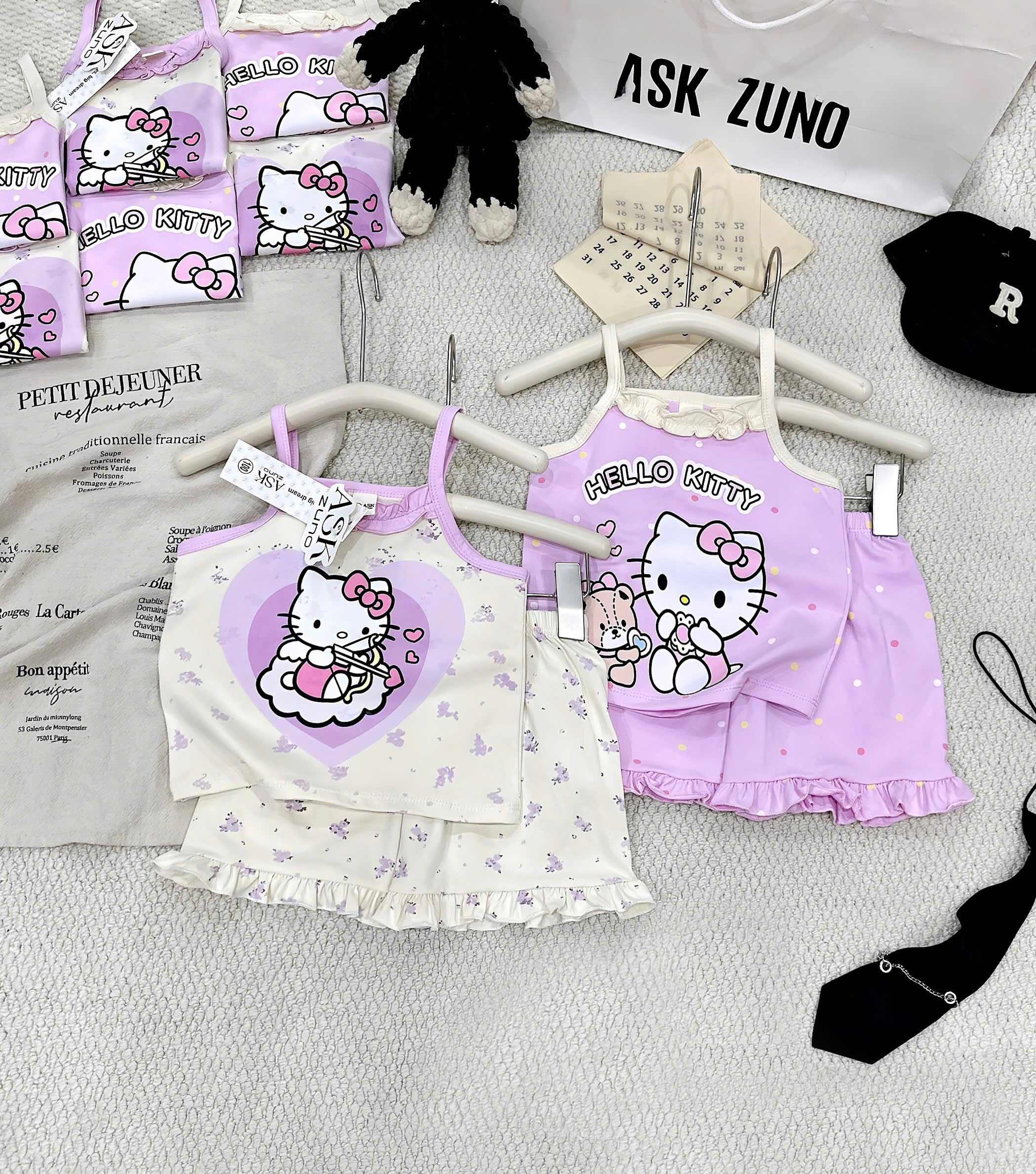 G032 - SET 2 BỘ ĐÙI BÉ GÁI 2S HELLO KITTY tím be